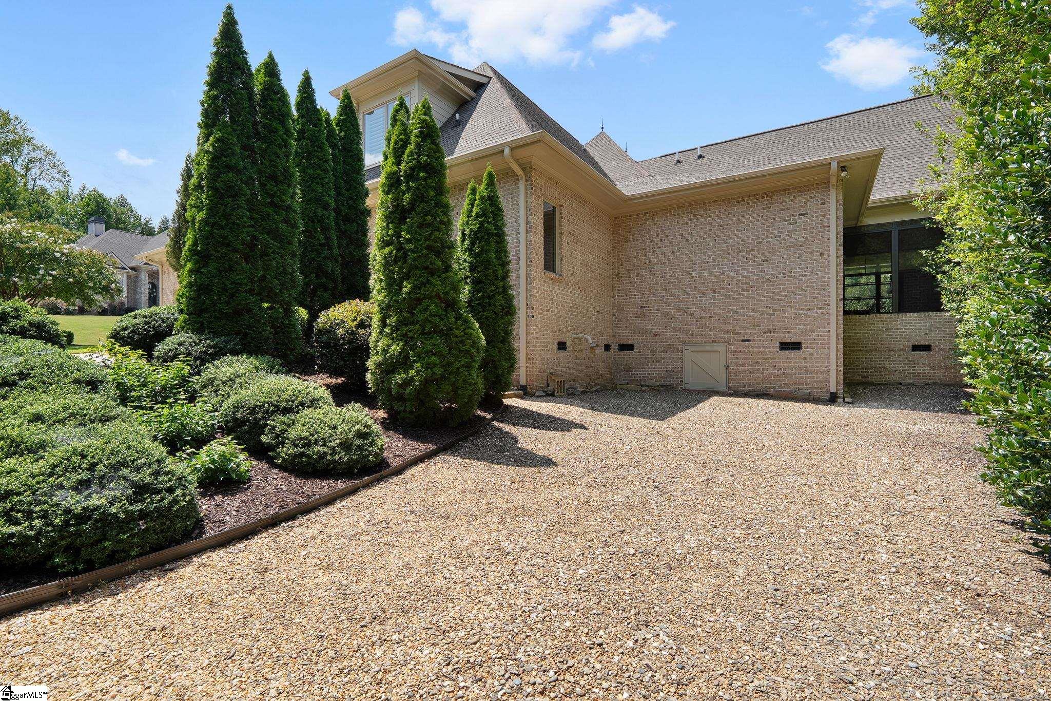 109 Gascony Drive Property Photo 39
