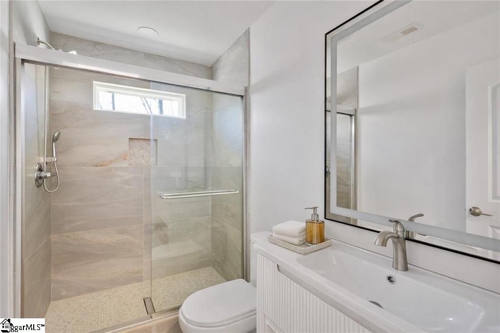 418 Kenwood Drive Property Photo 17
