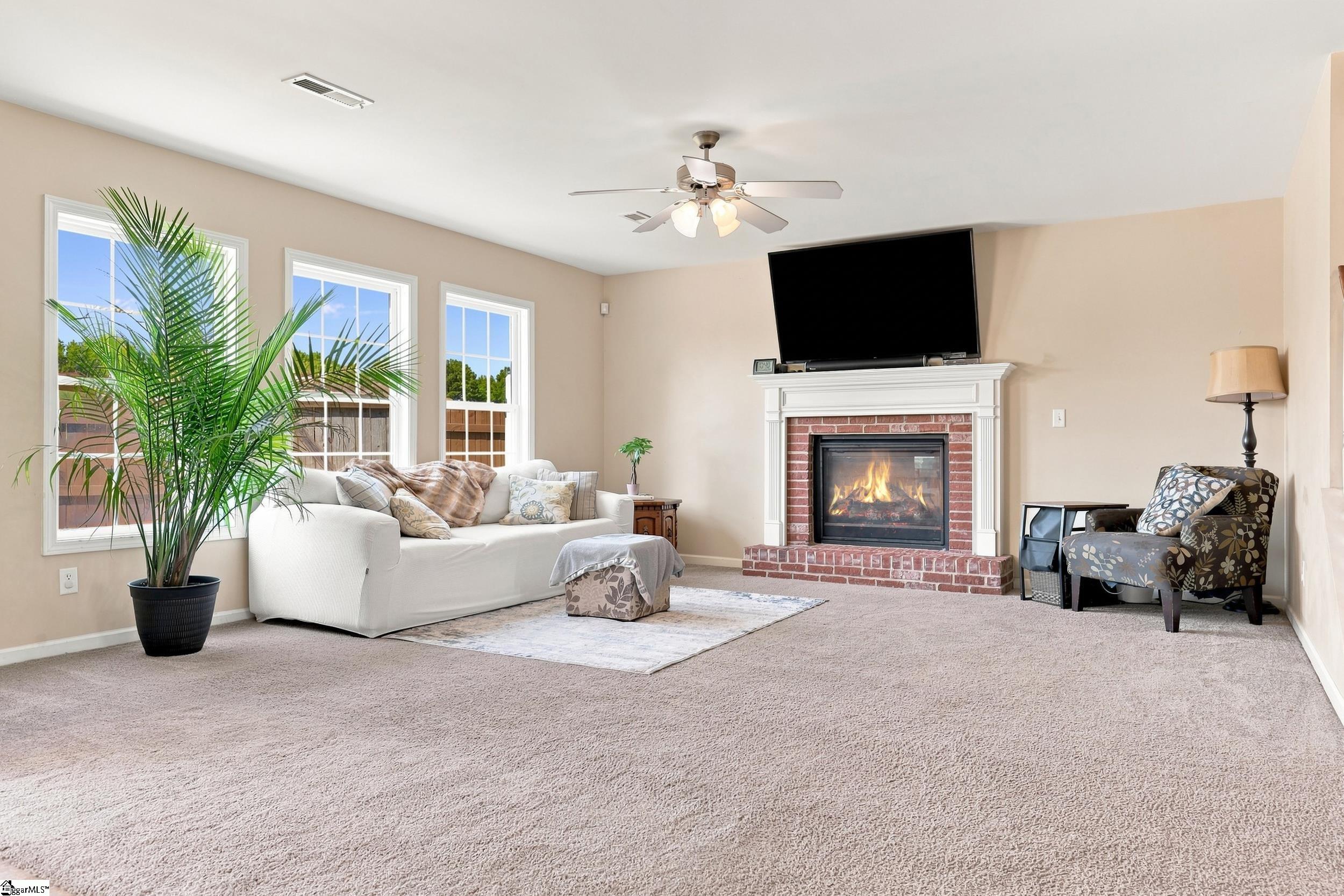 113 Fox Den Lane Property Photo 7