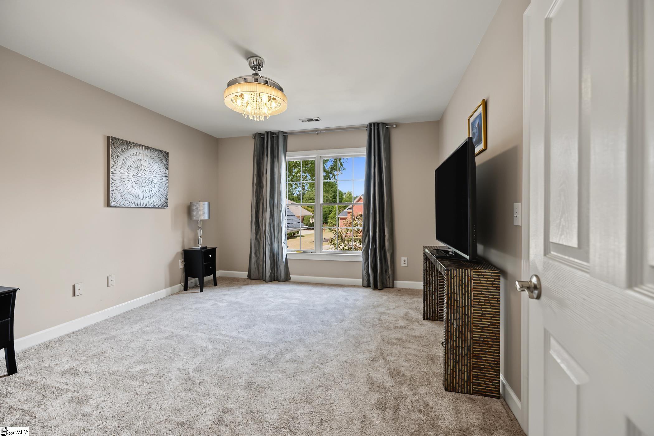 201 Huddersfield Drive Property Photo 29