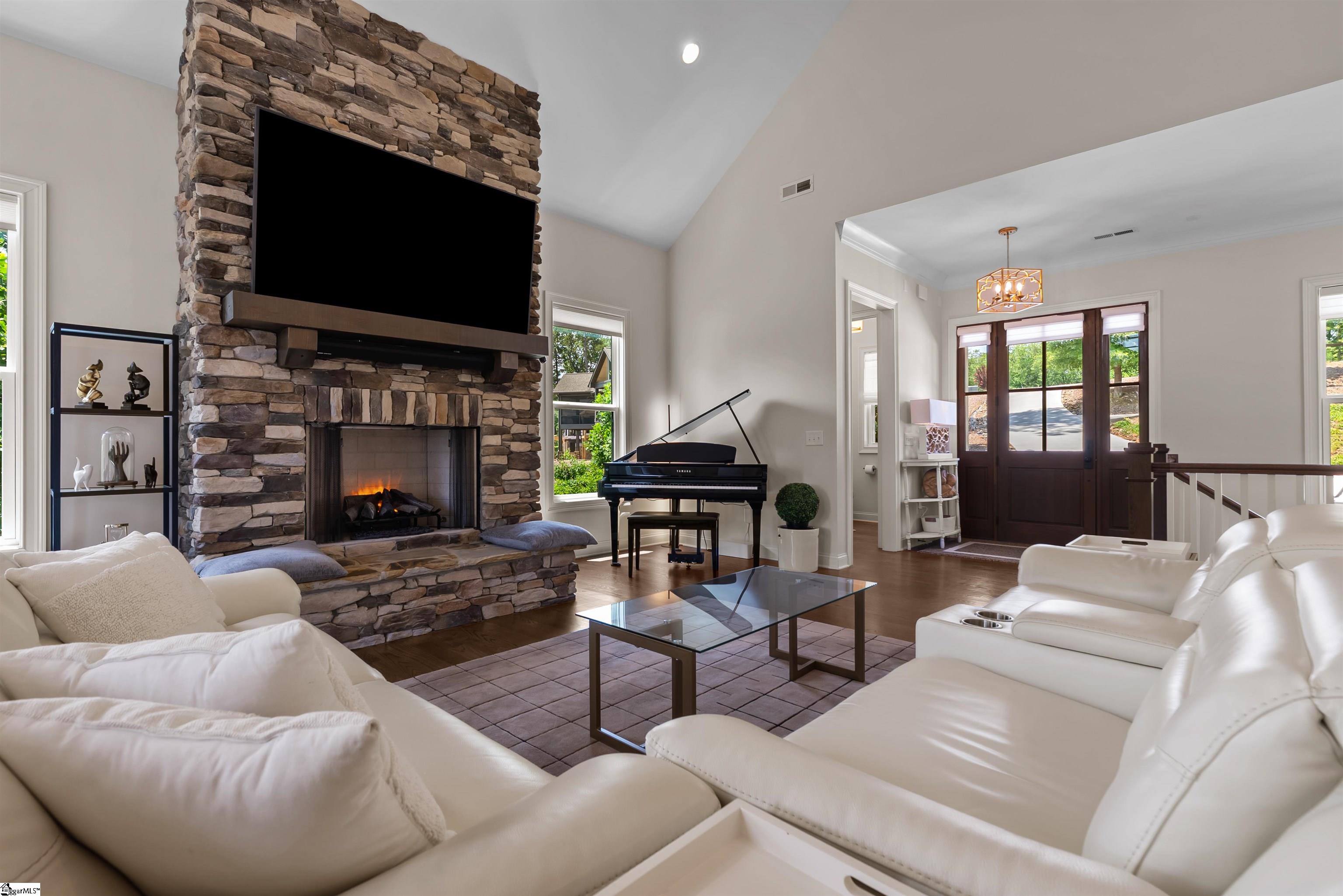 1601340 Property Photo 7