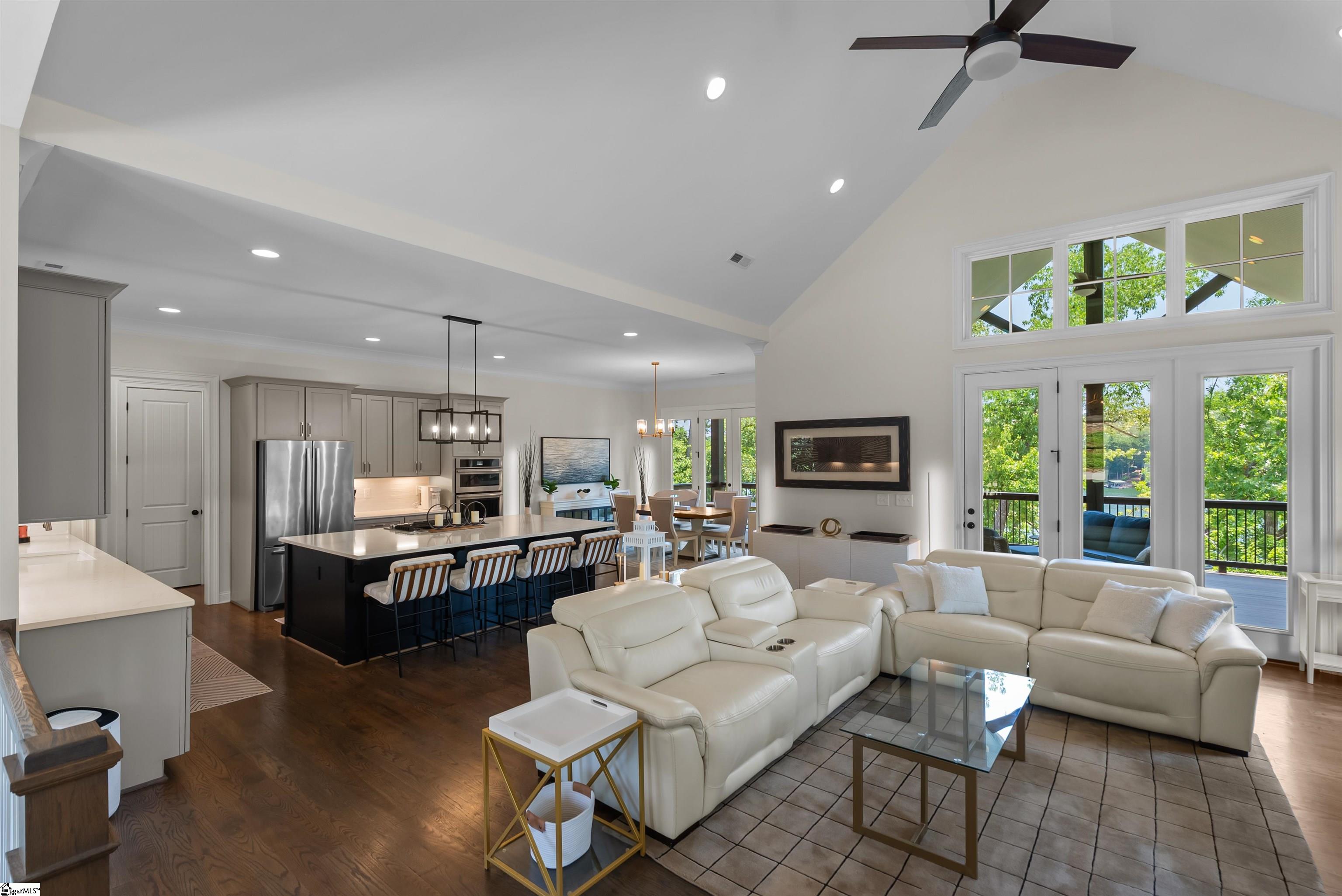 1601340 Property Photo 10