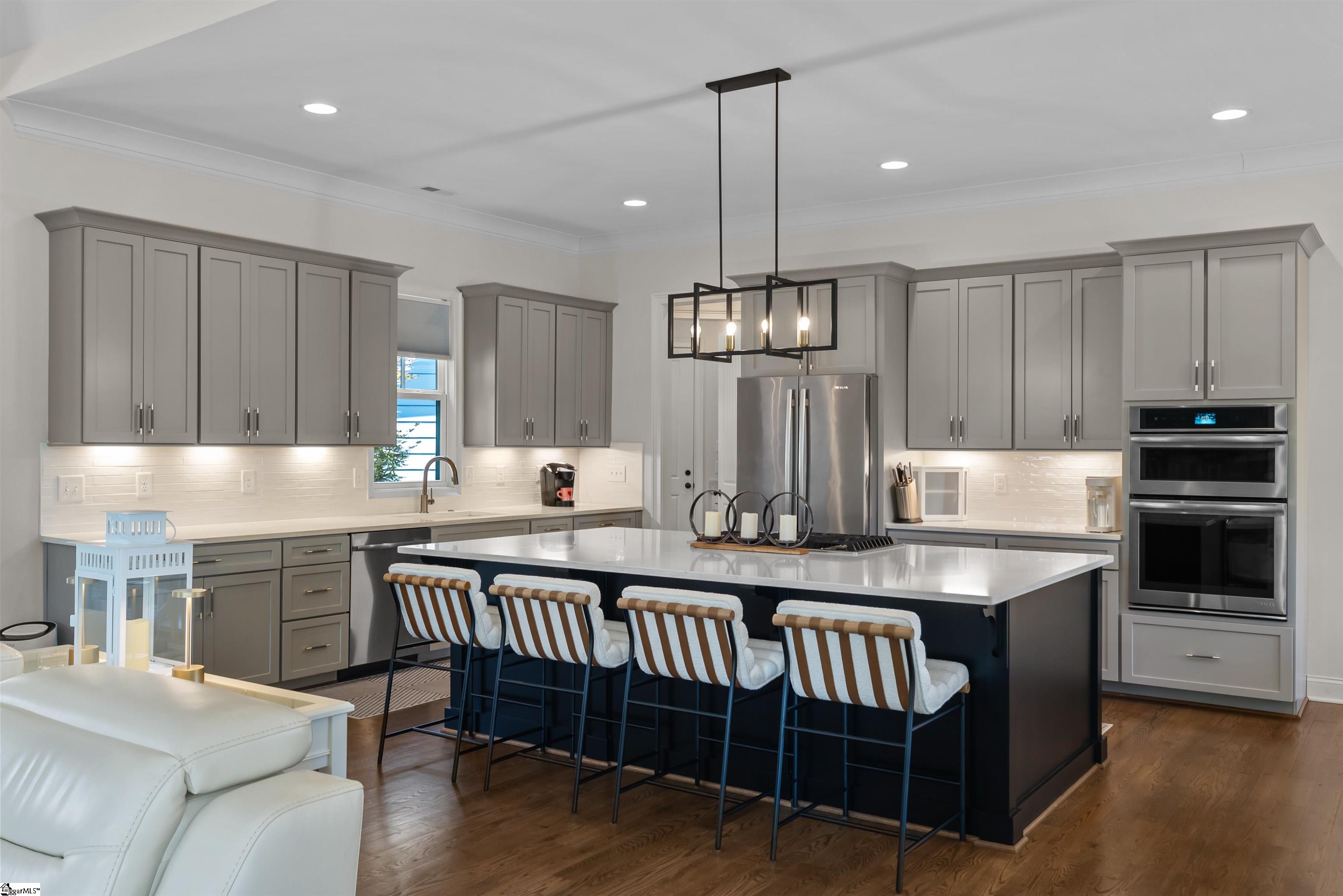 1601340 Property Photo 18