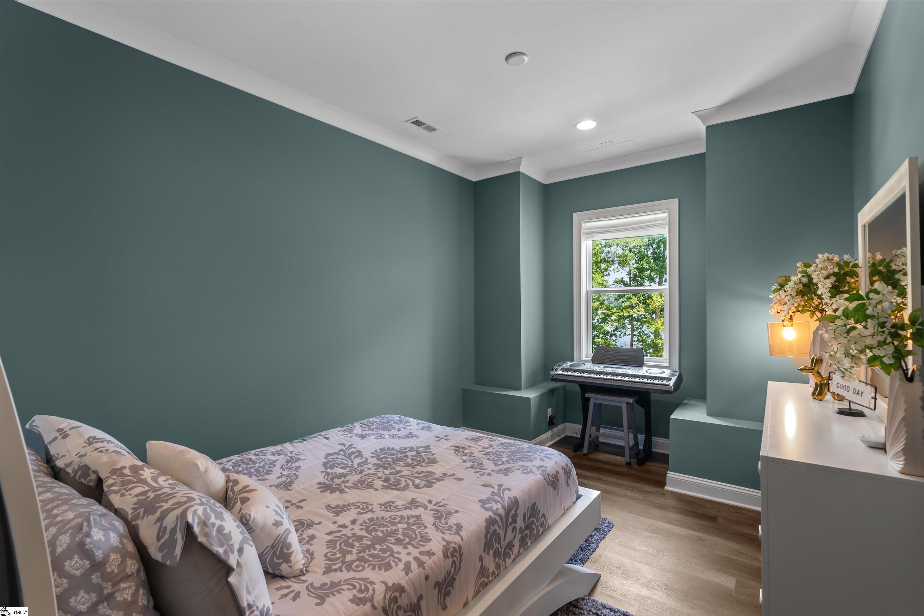 1601340 Property Photo 43