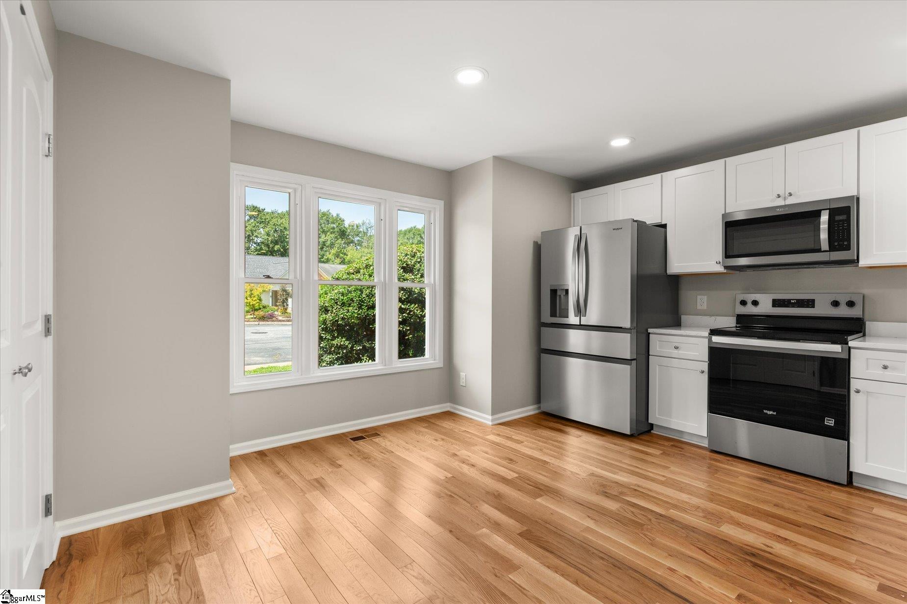 11 Hillington Place Property Photo 14