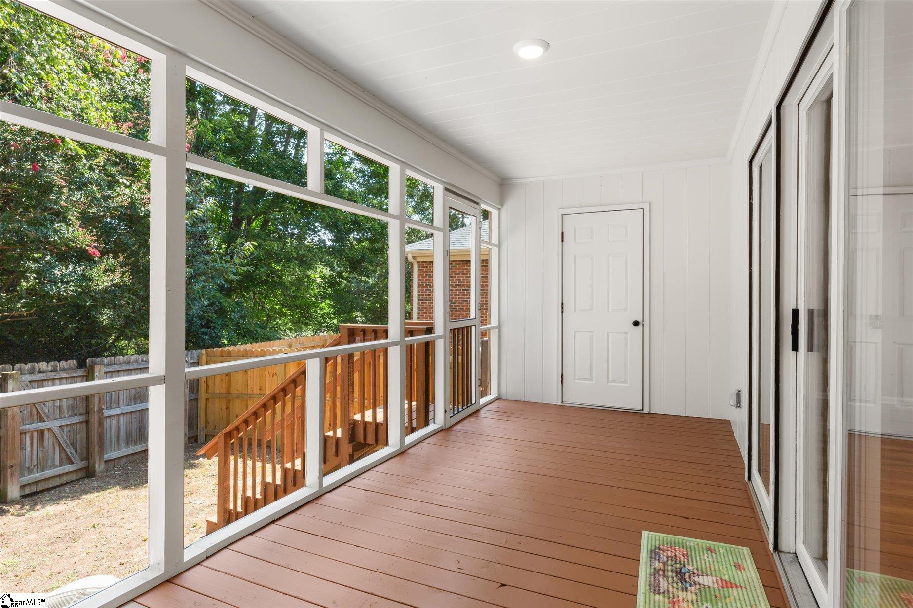 11 Hillington Place Property Photo 32