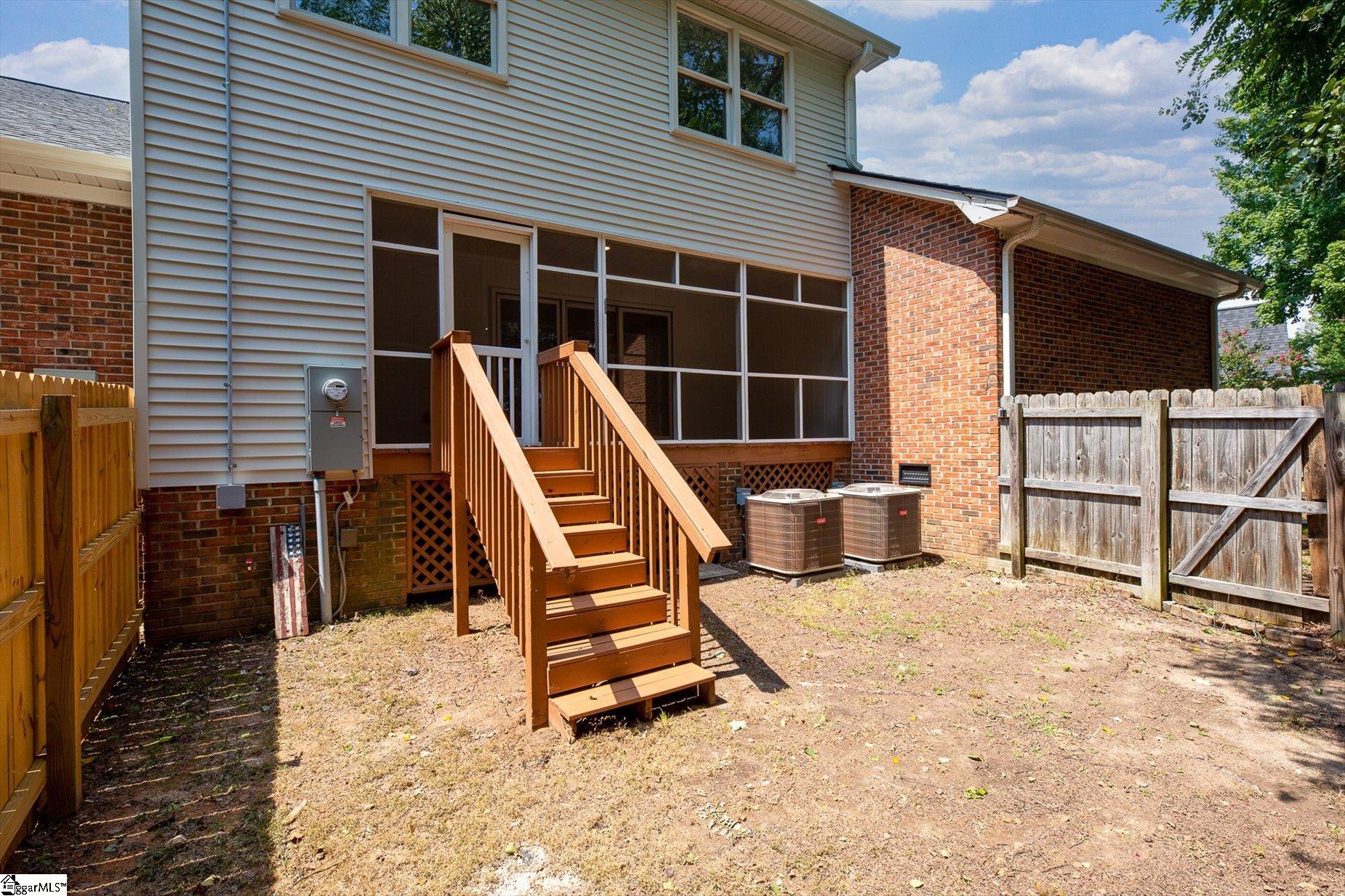 11 Hillington Place Property Photo 35