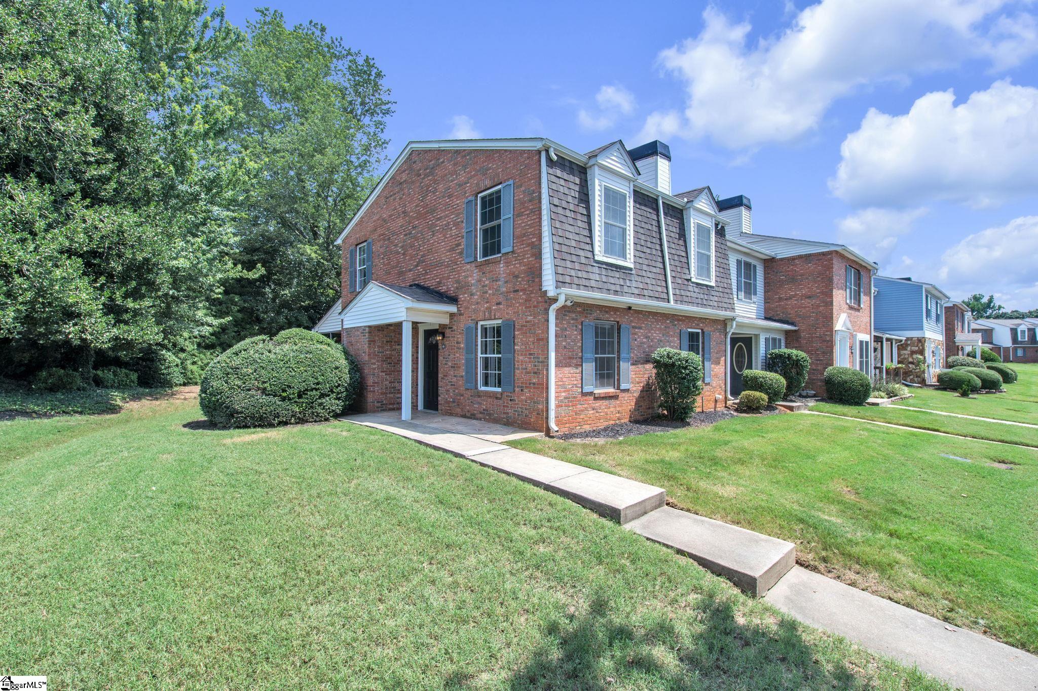 101 Shady Tree Drive Property Photo 2
