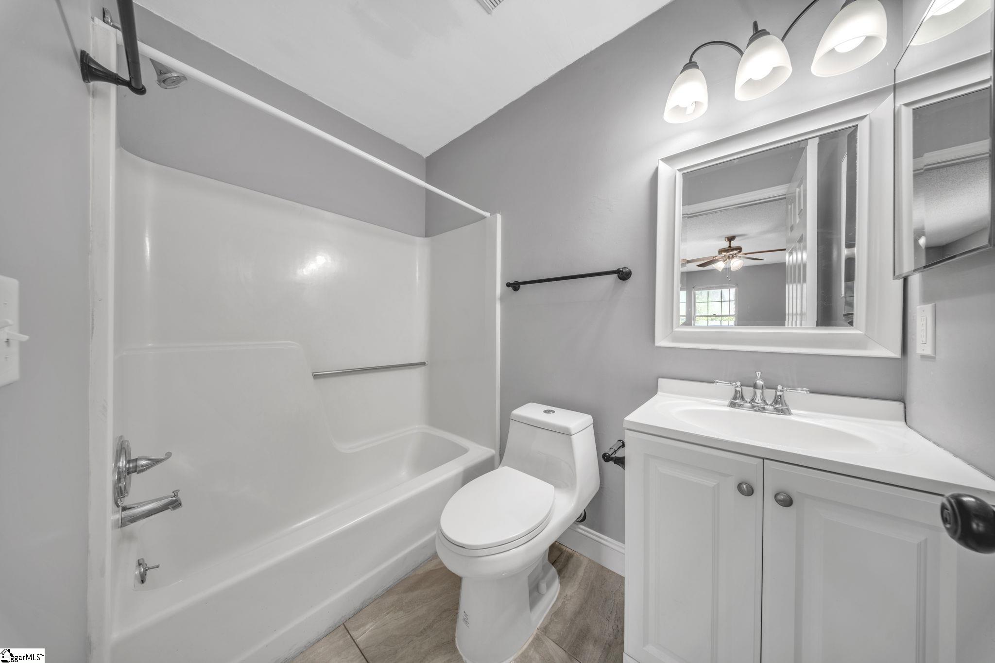 101 Shady Tree Drive Property Photo 14