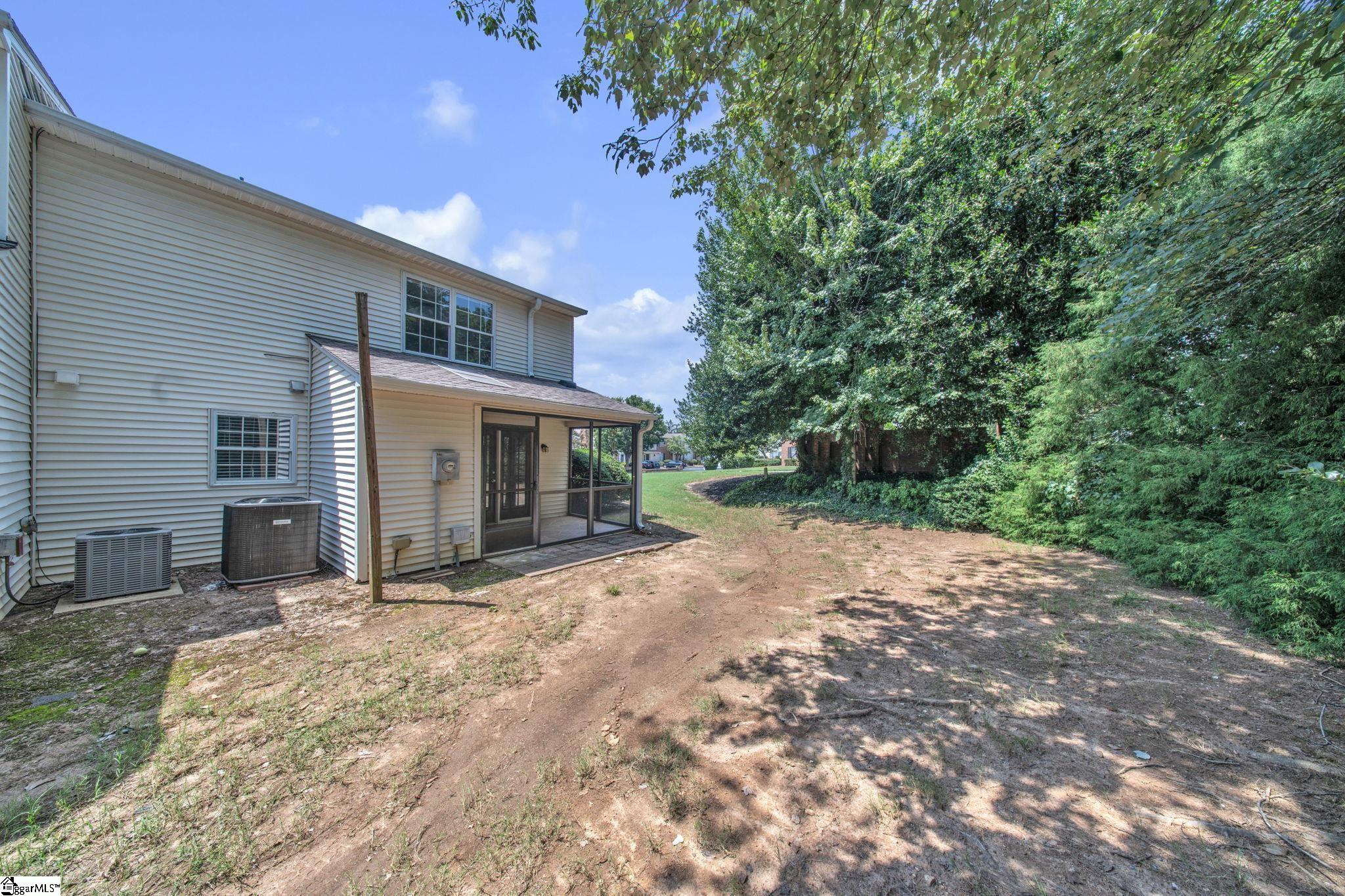 101 Shady Tree Drive Property Photo 17