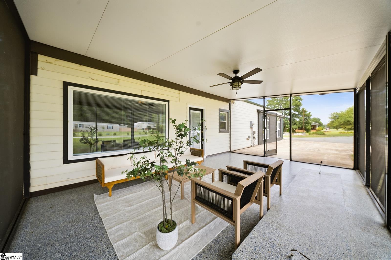 4055 Highway 357 Property Photo 3