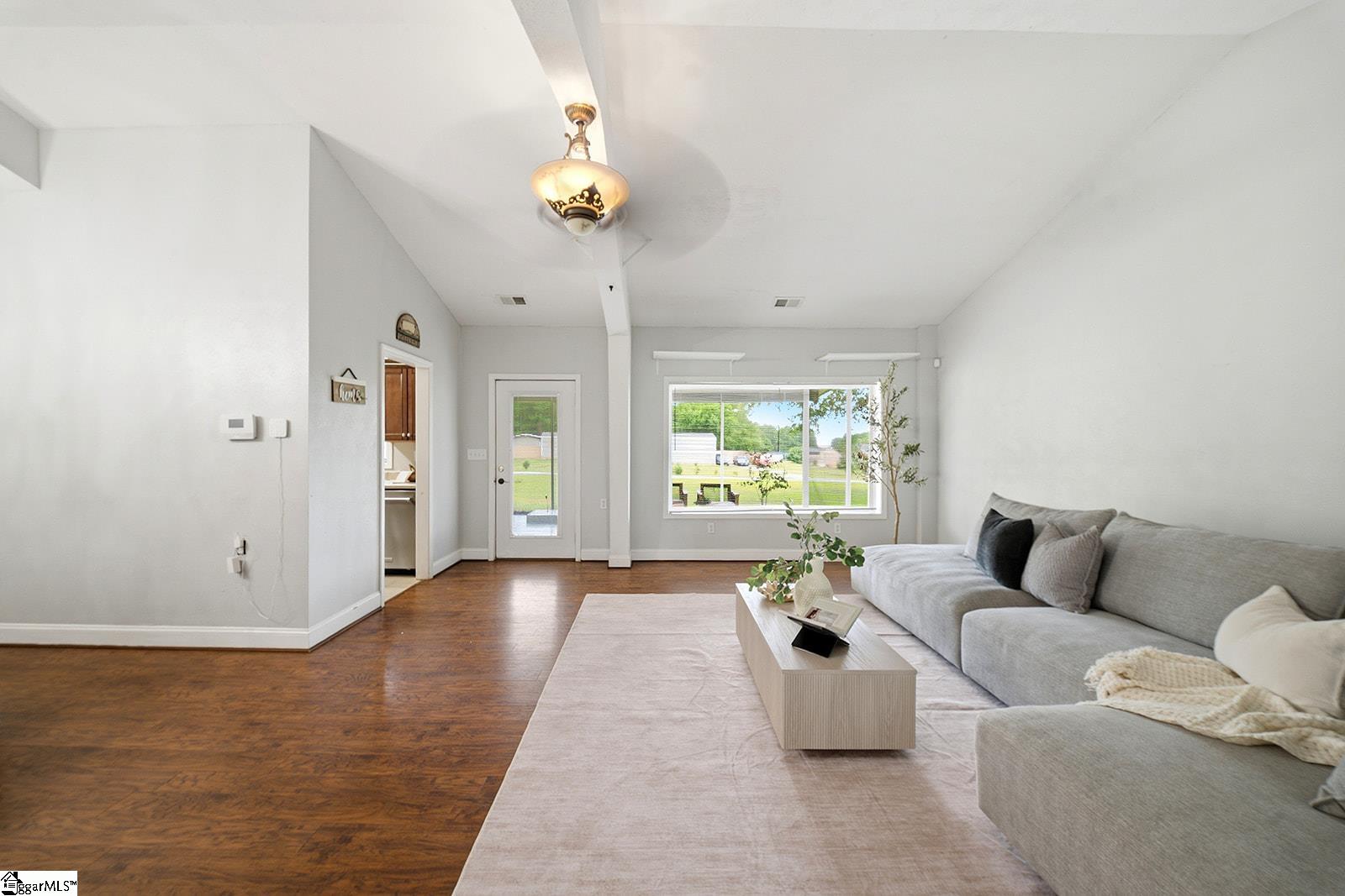 4055 Highway 357 Property Photo 5