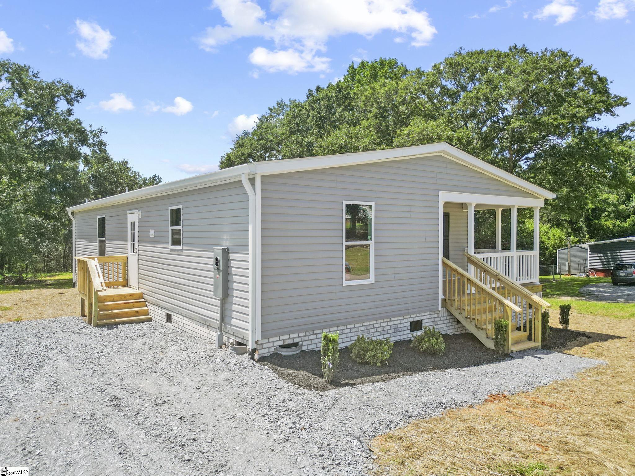 103 Riverview Park Property Photo 13