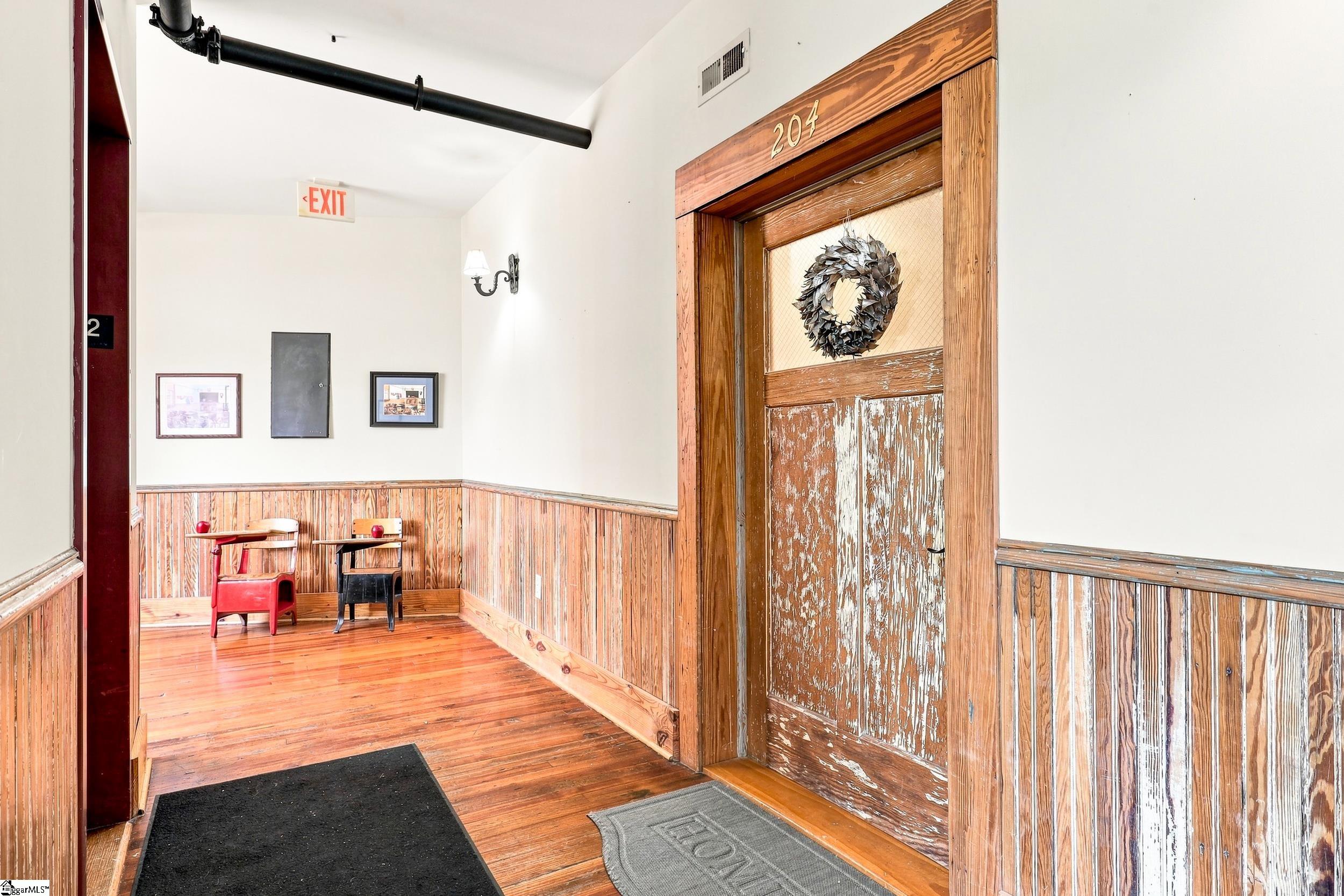 102 Russell Street Property Photo 3