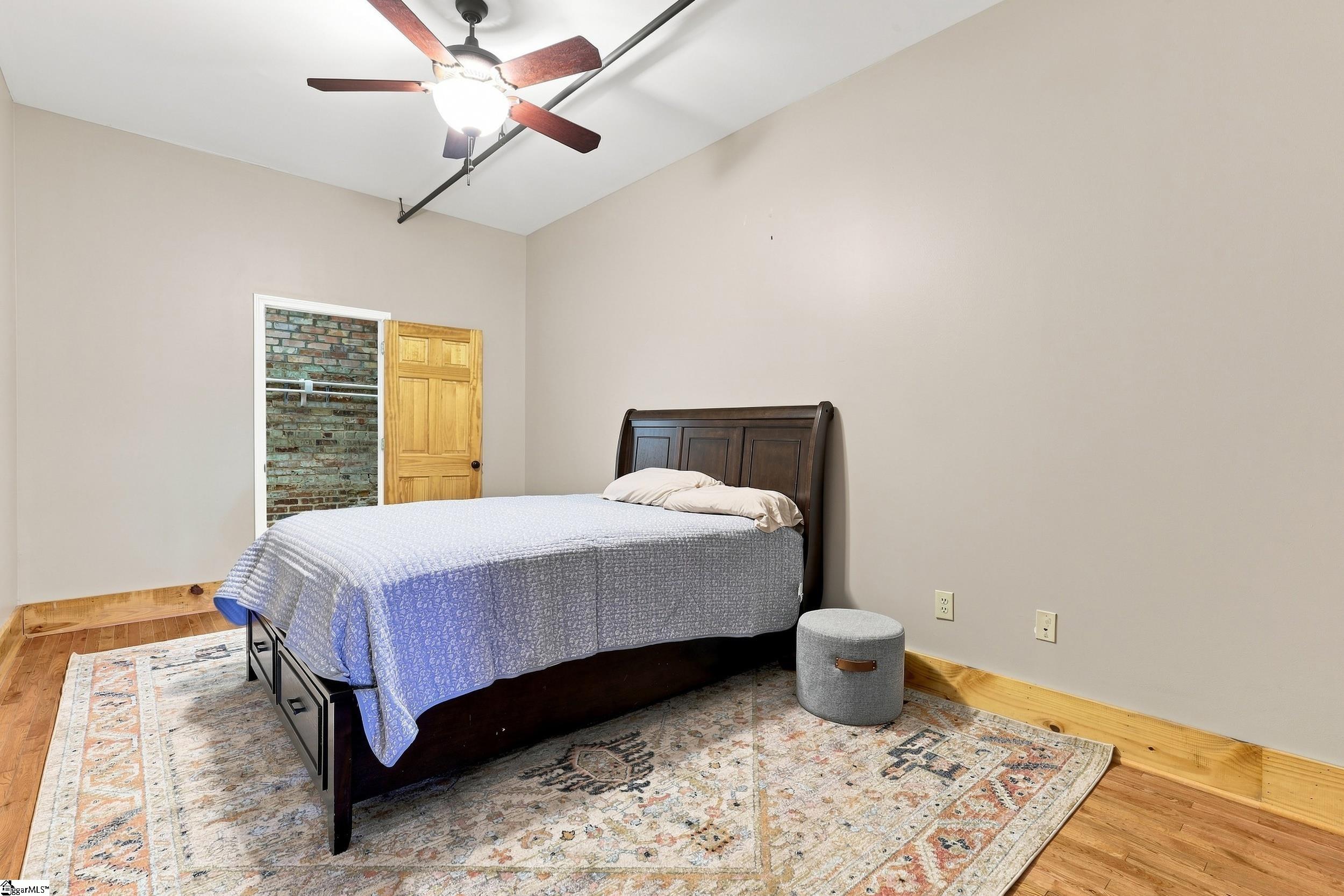 102 Russell Street Property Photo 26