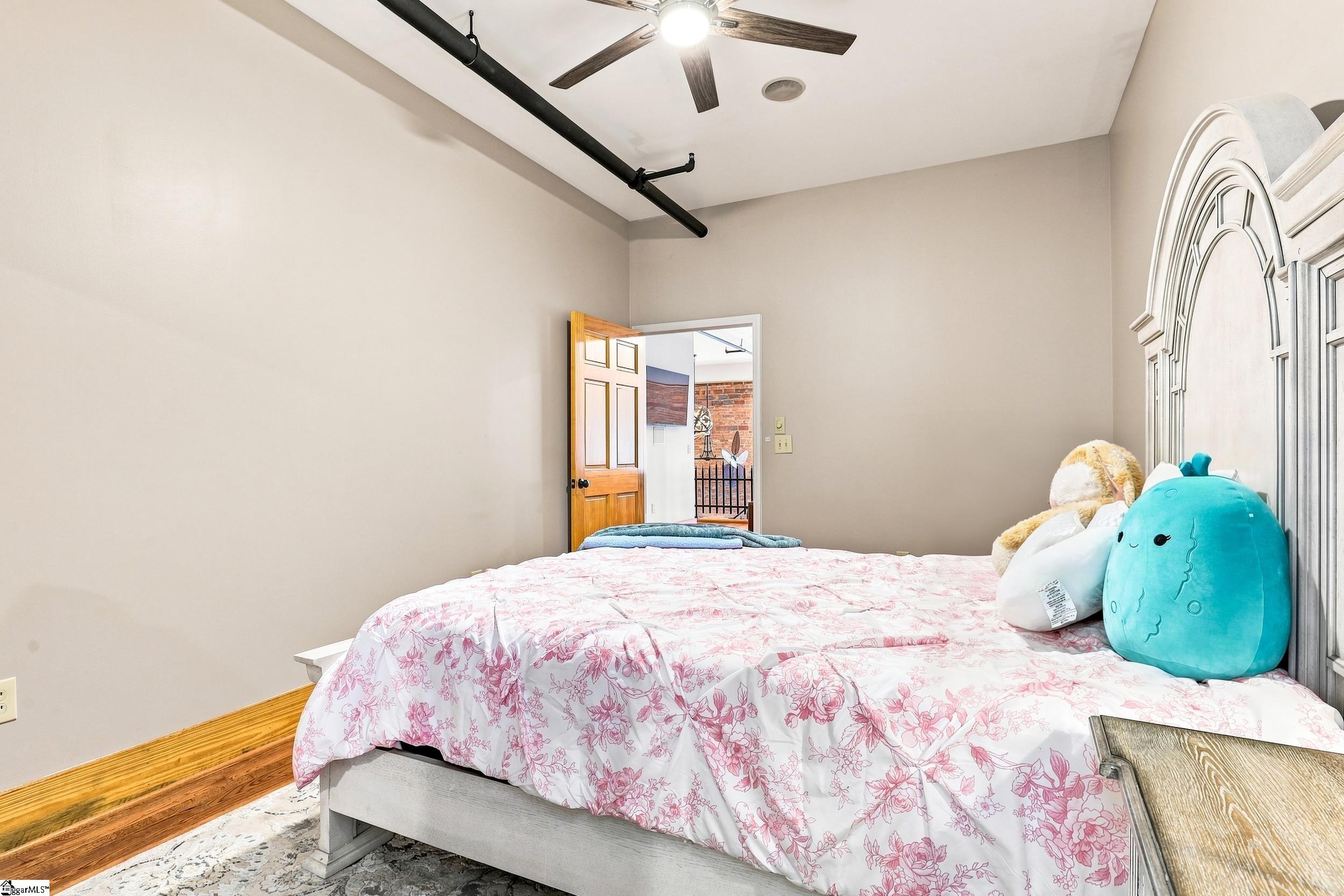 102 Russell Street Property Photo 30