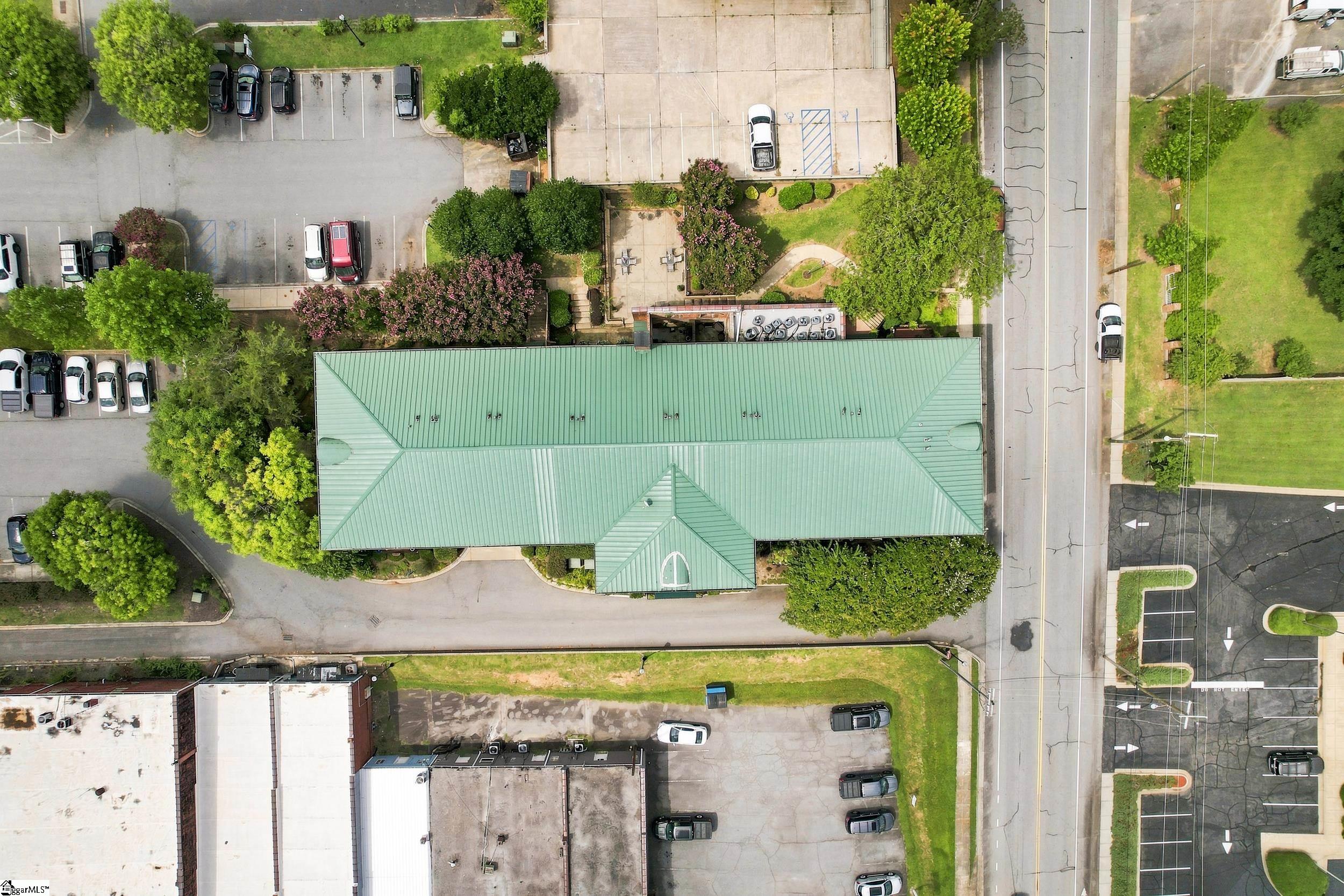 102 Russell Street Property Photo 41