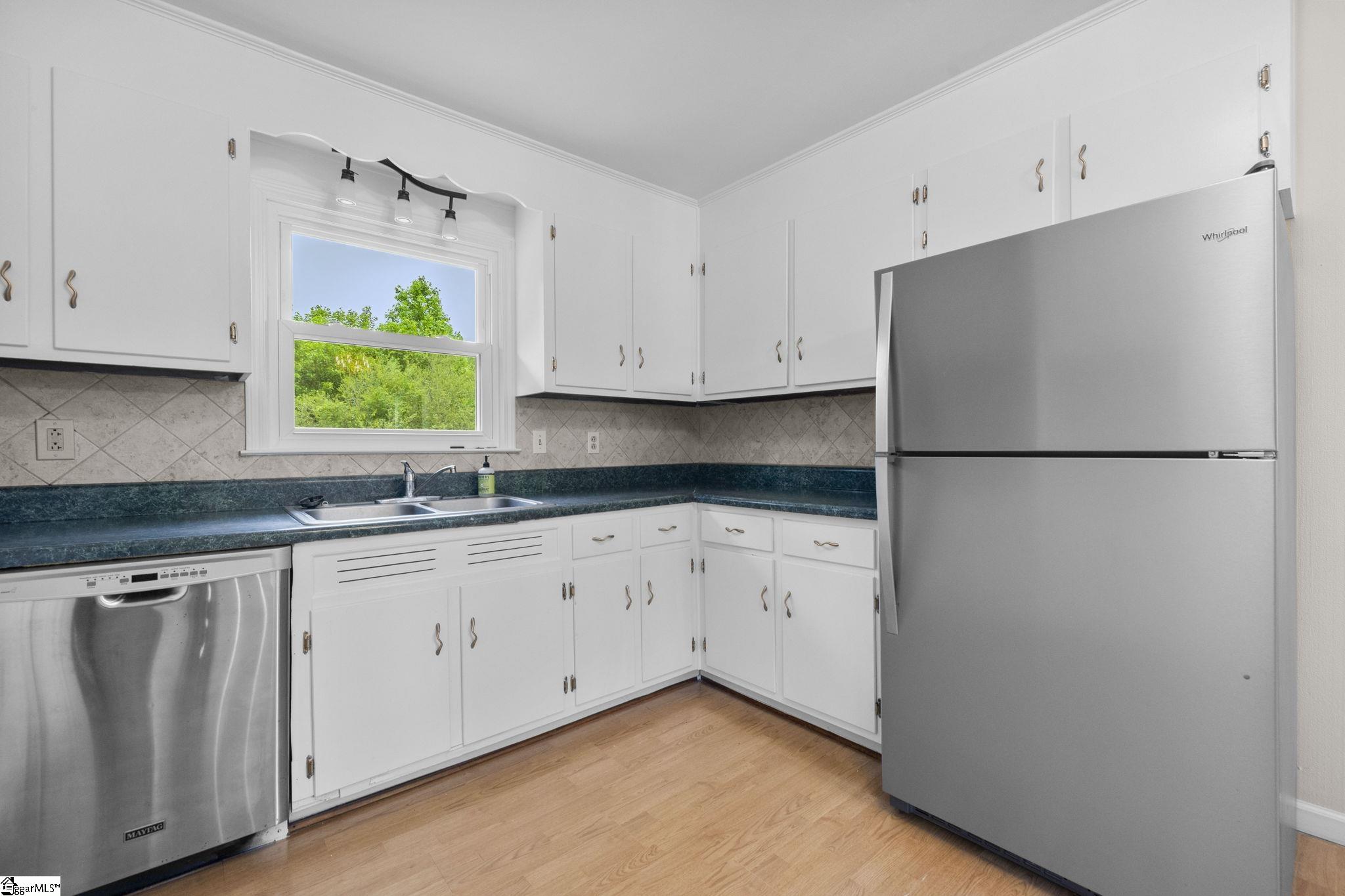 1313 N Parker Road Property Photo 8