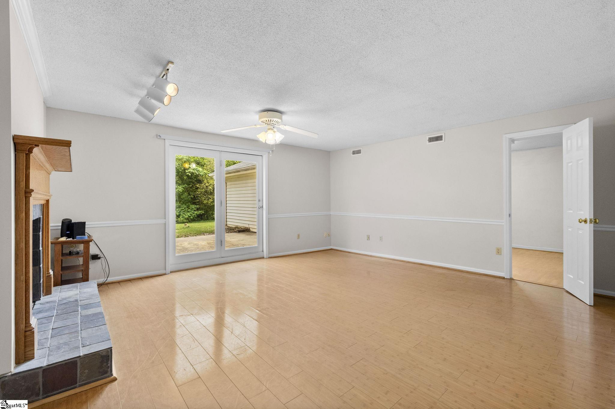1313 N Parker Road Property Photo 21