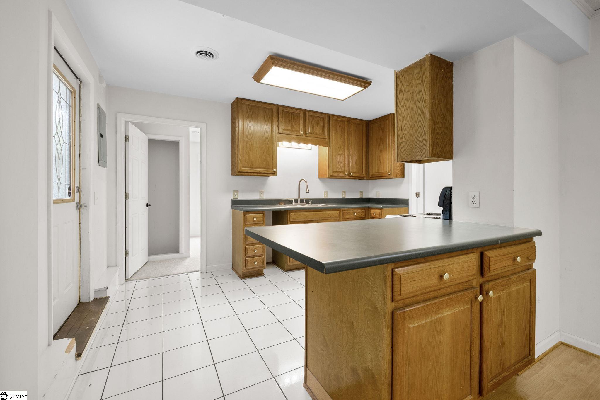 1313 N Parker Road Property Photo 30