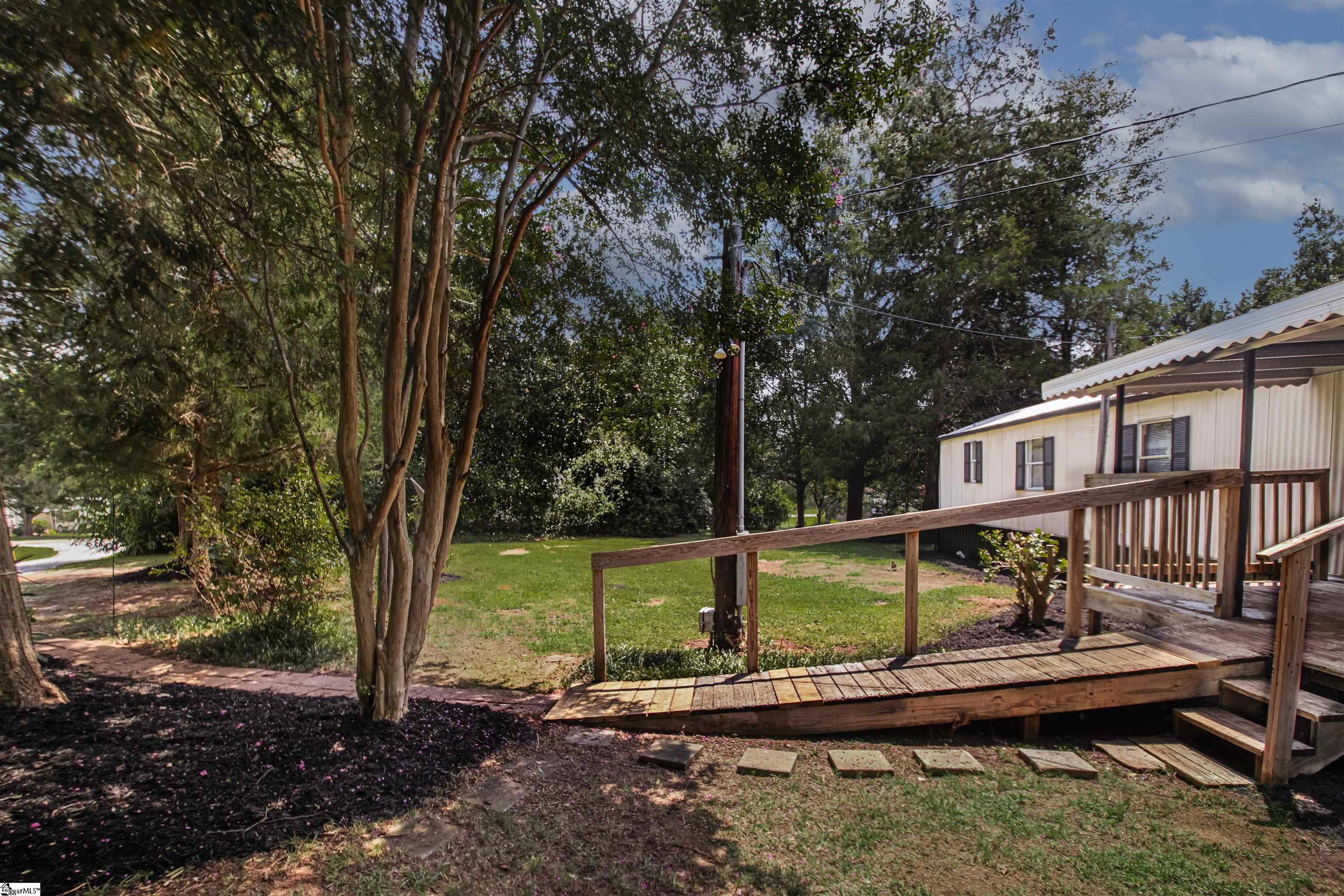 410 Cedar Circle Property Photo 9