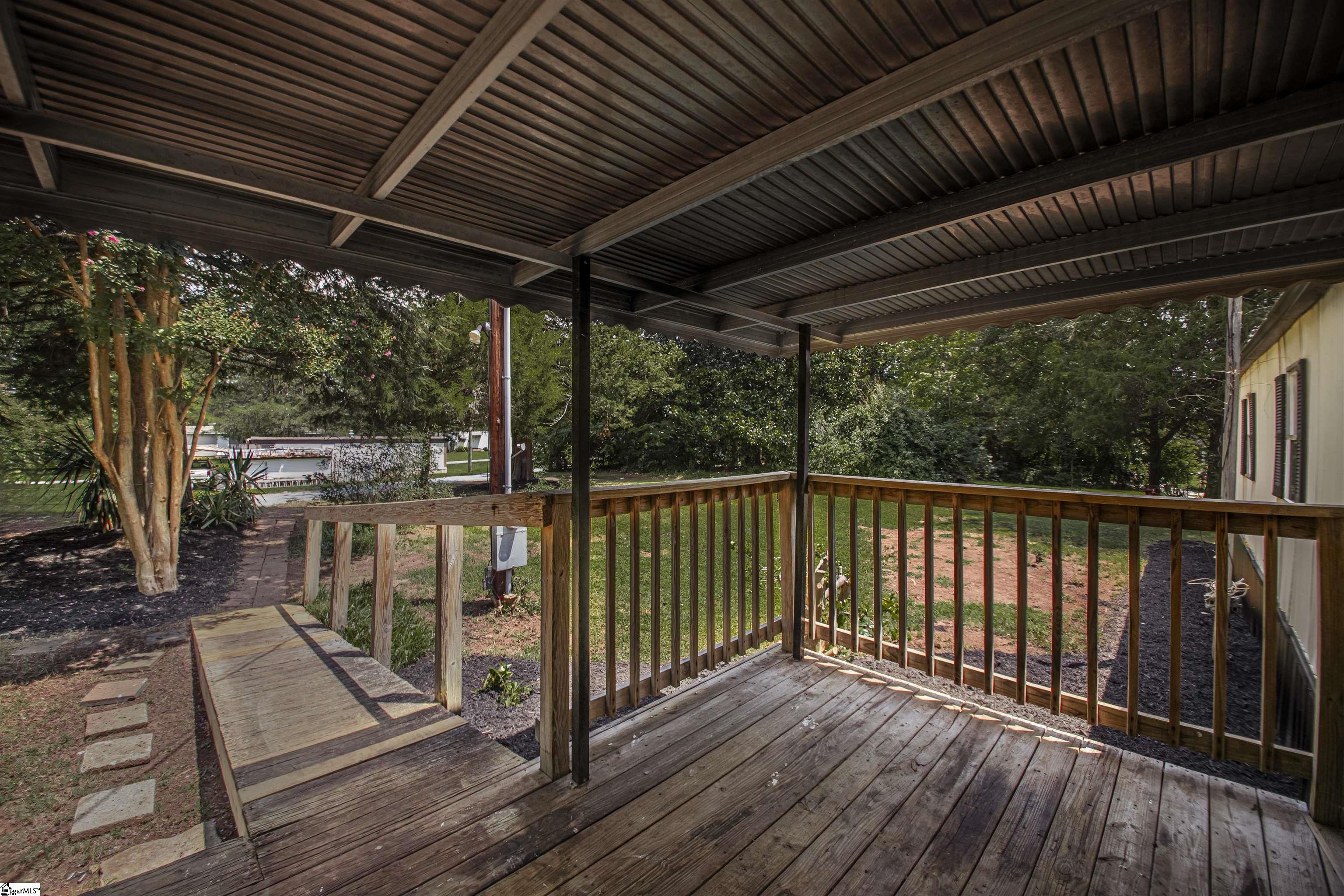 410 Cedar Circle Property Photo 10