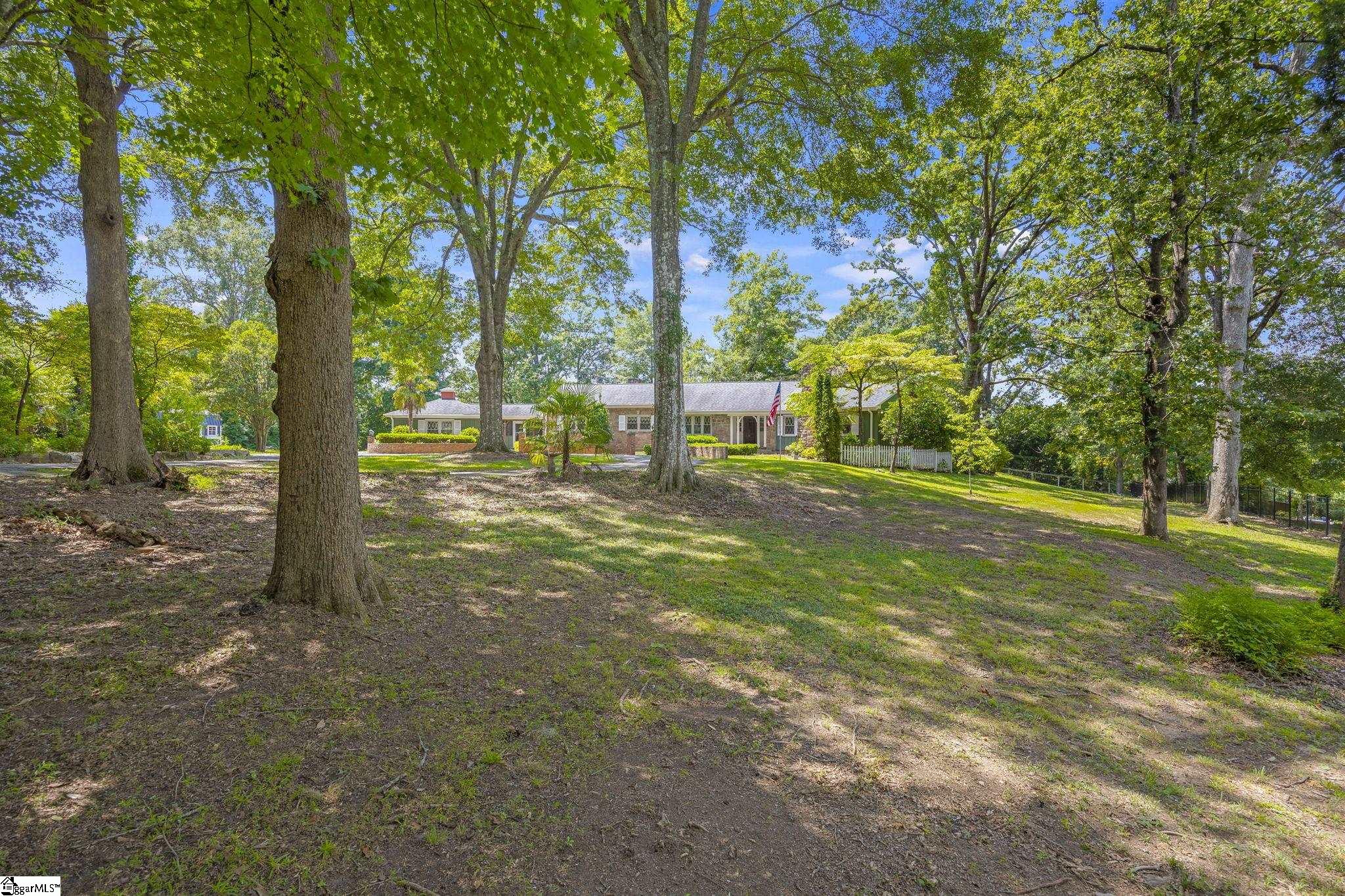 111 Mountain View Drive Property Photo 2
