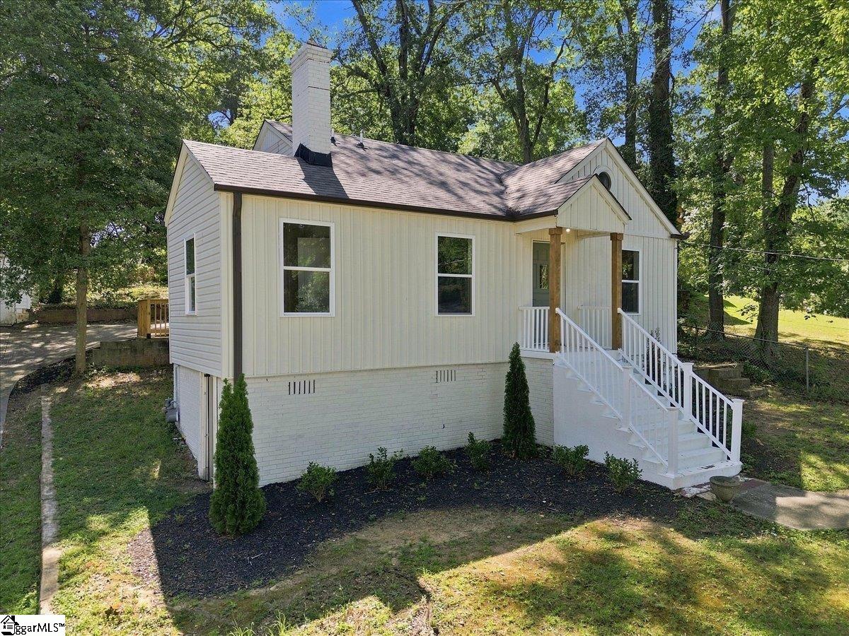 125 Haviland Avenue Property Photo 2
