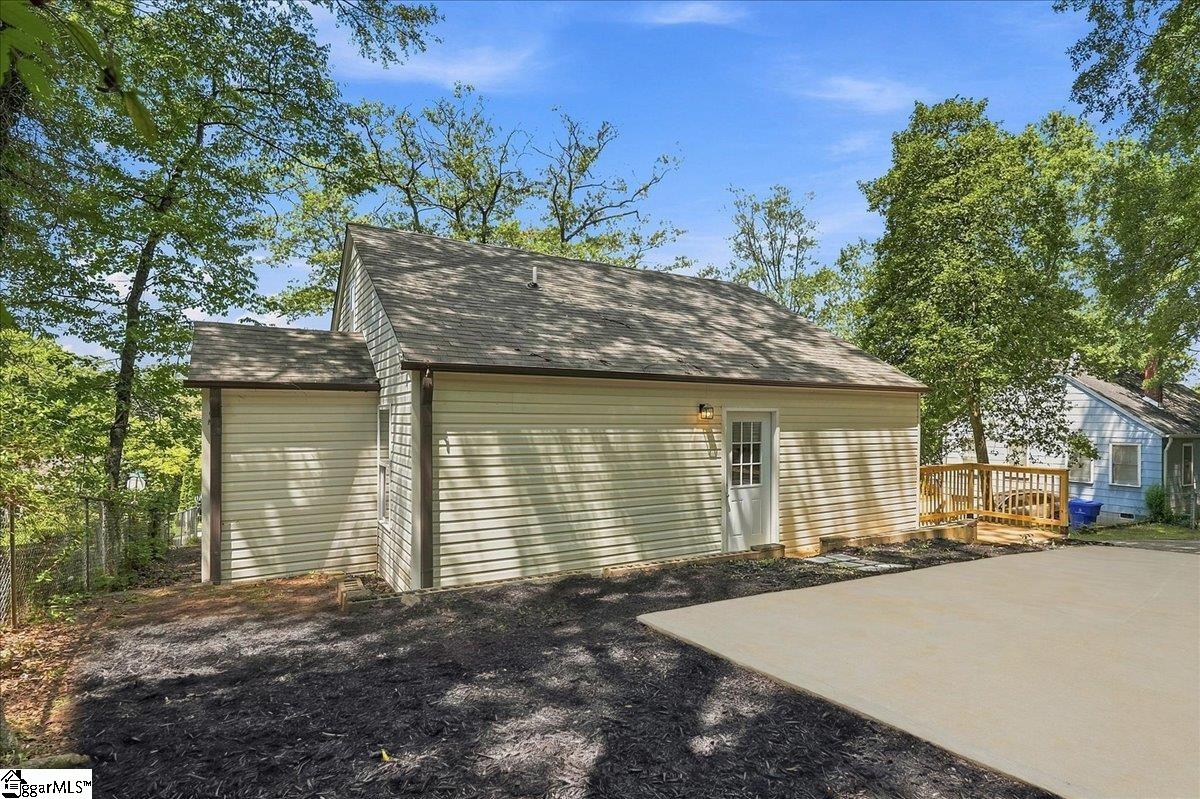 125 Haviland Avenue Property Photo 23
