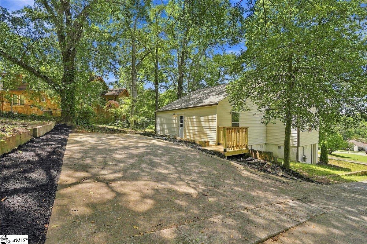 125 Haviland Avenue Property Photo 24