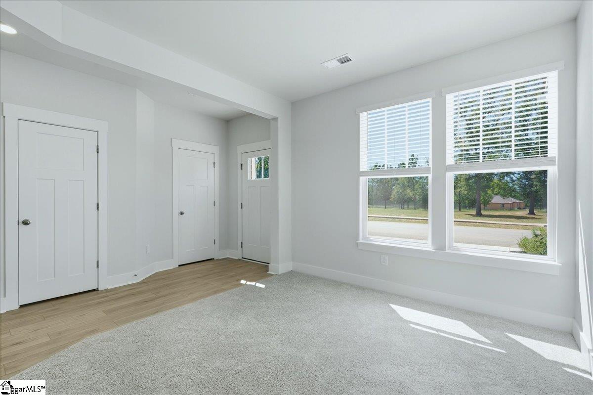 247 Islay Way Property Photo 4
