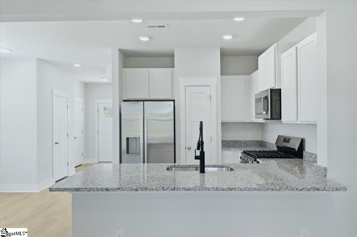 247 Islay Way Property Photo 5
