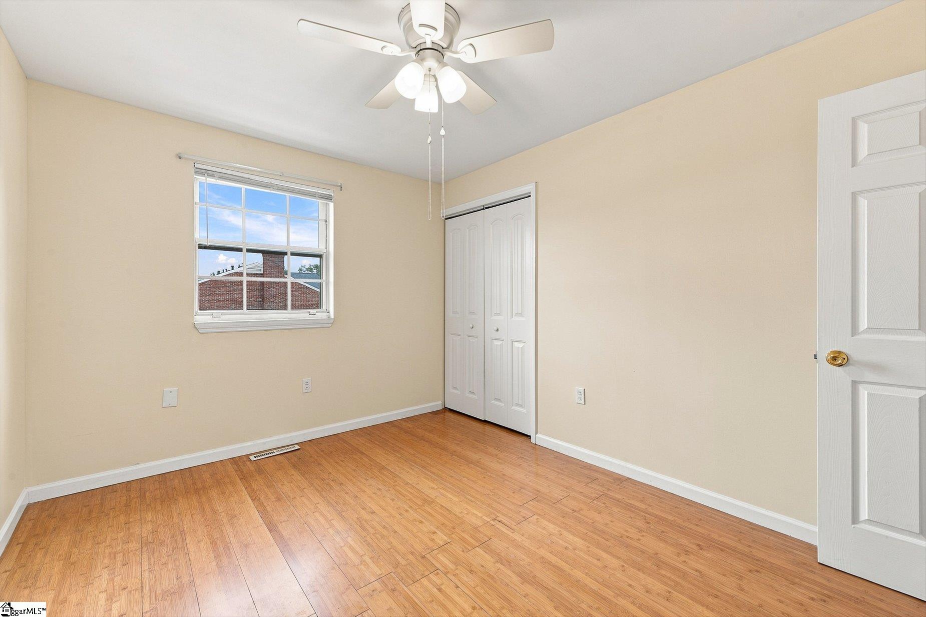 2530 E North Street Property Photo 17