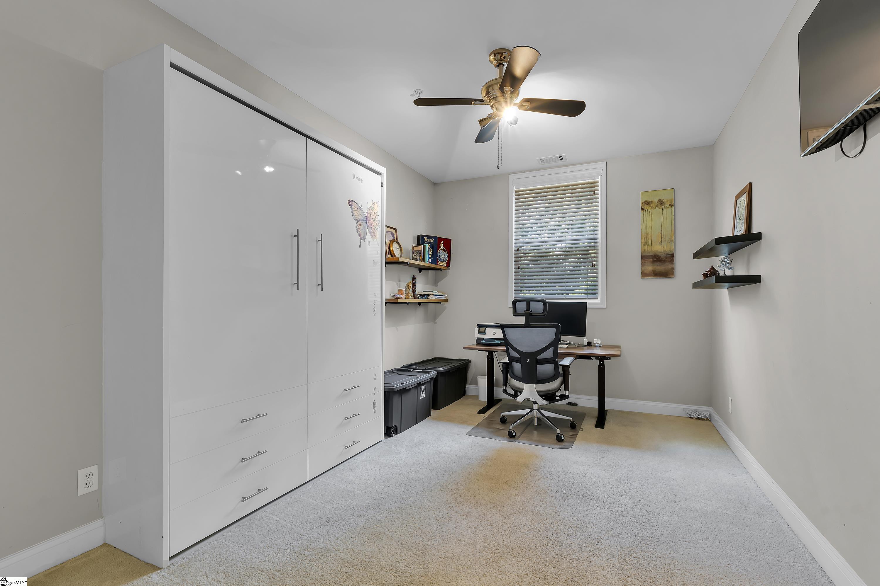 4 Edge Court Property Photo 16
