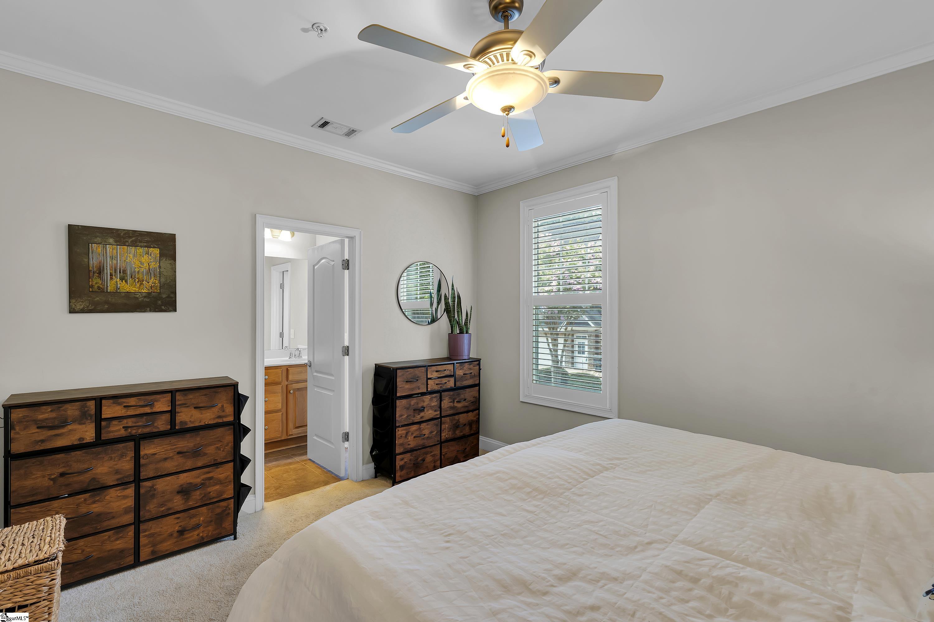 4 Edge Court Property Photo 18