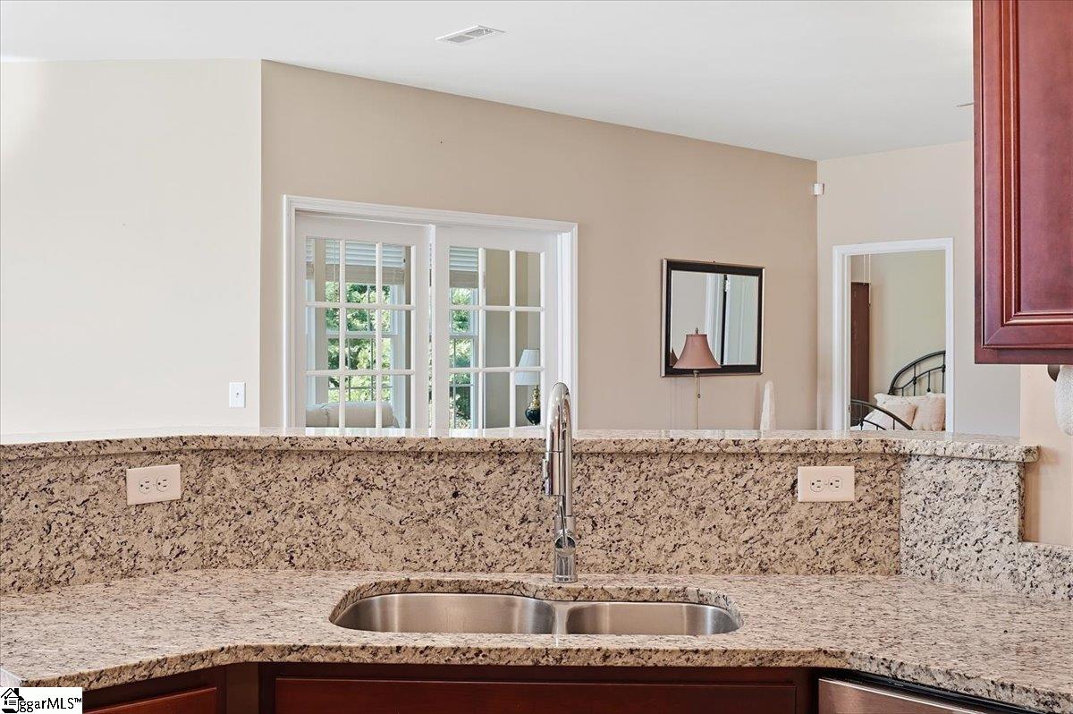 468 Brenda Way Property Photo 13