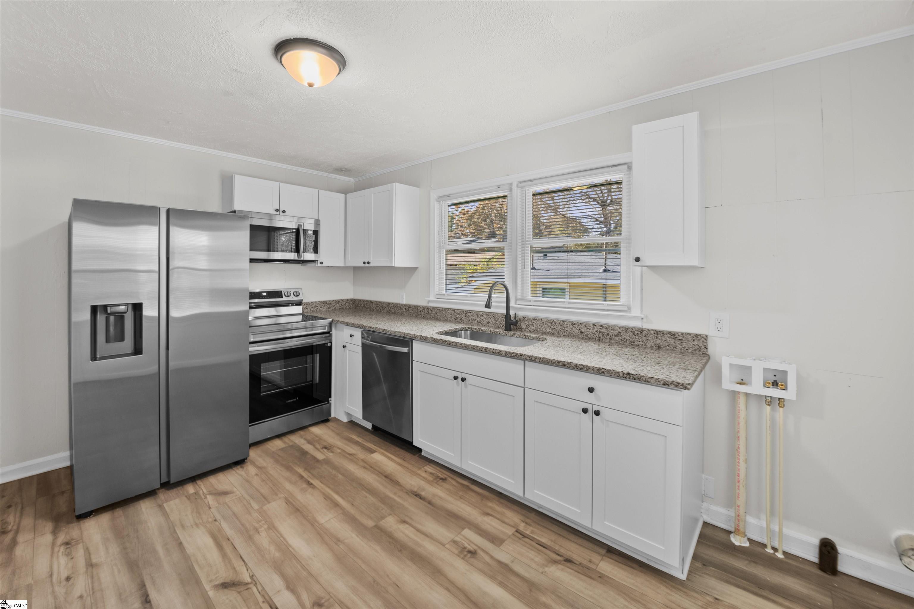 107a Autumn Lane Property Photo 3