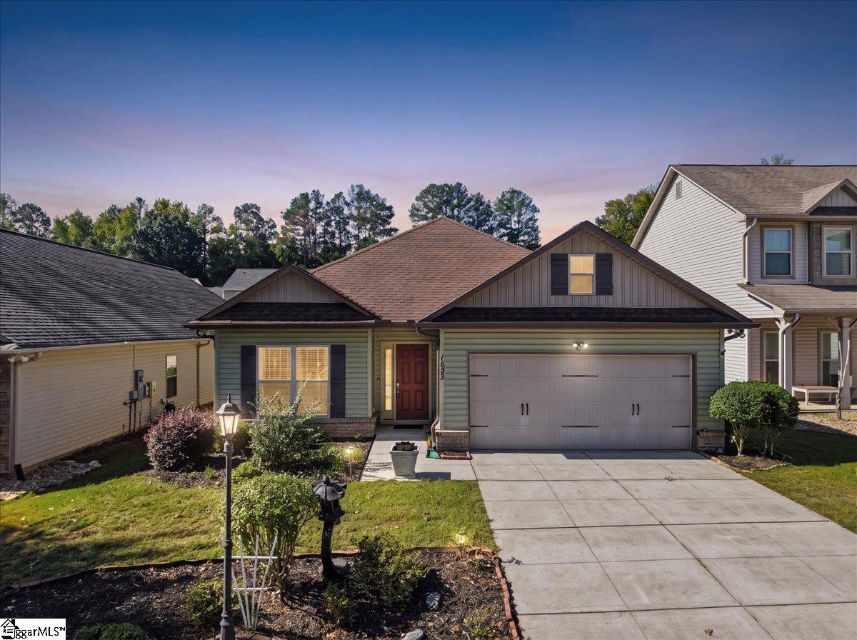 1035 Edenbrooke Circle Property Photo 1