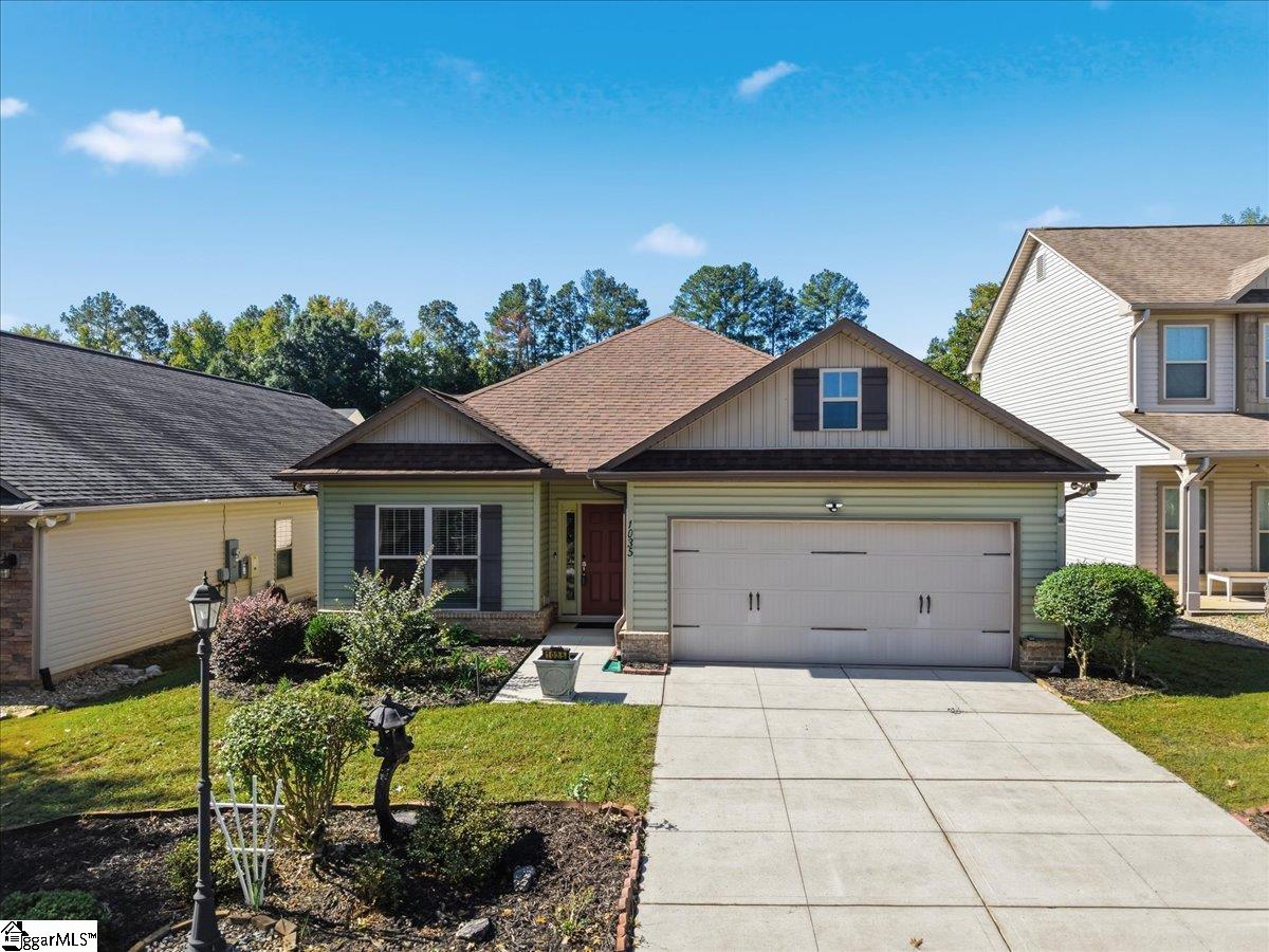 1035 Edenbrooke Circle Property Photo 3