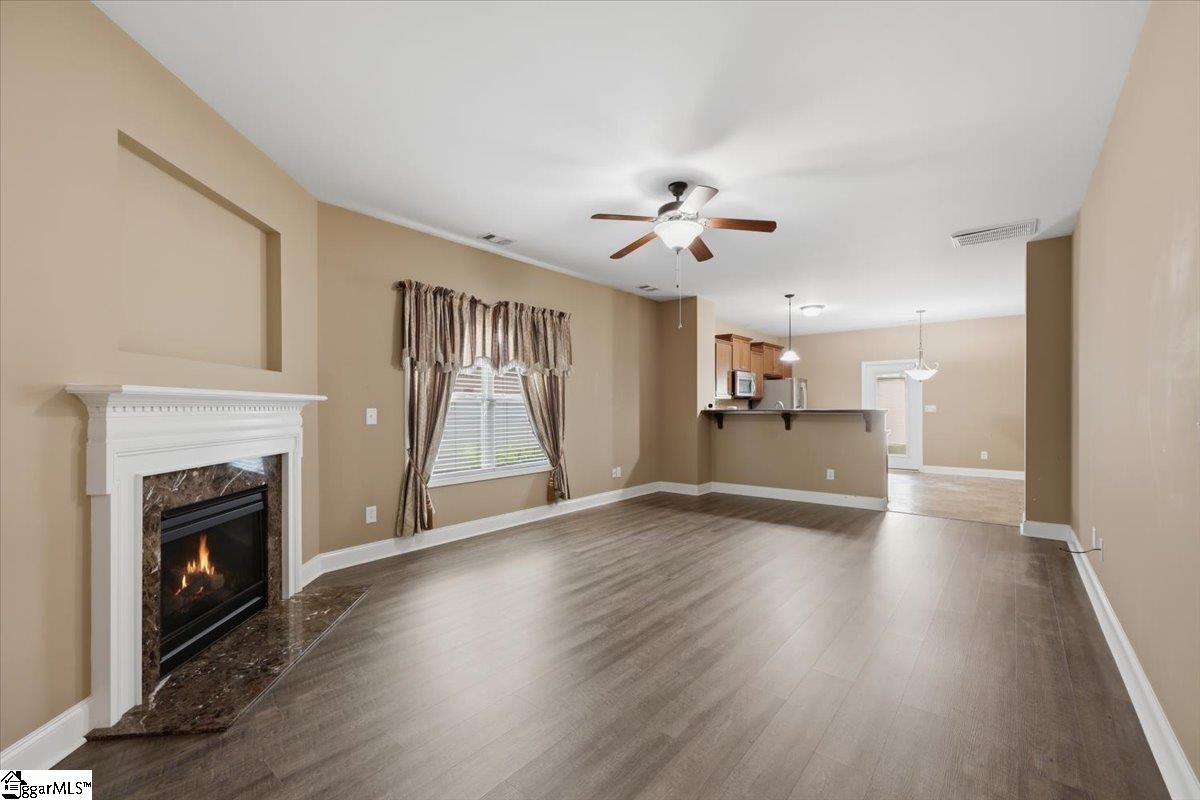 1035 Edenbrooke Circle Property Photo 8