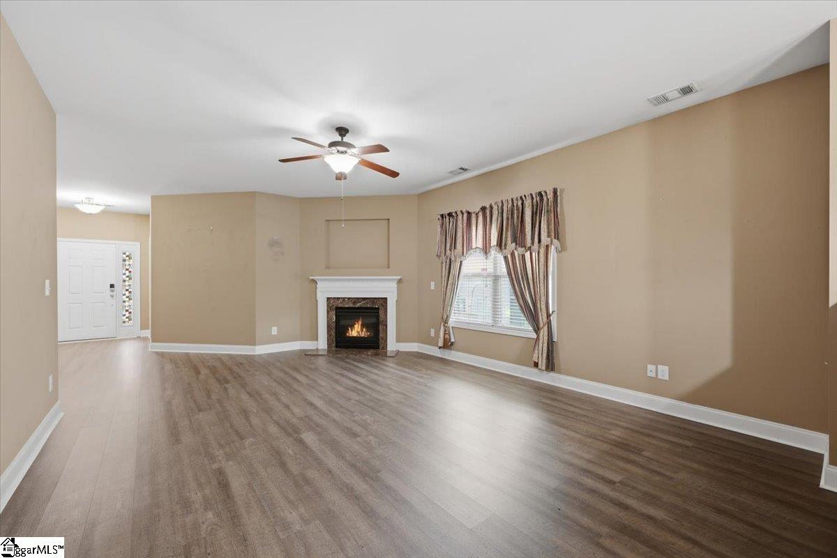 1035 Edenbrooke Circle Property Photo 9