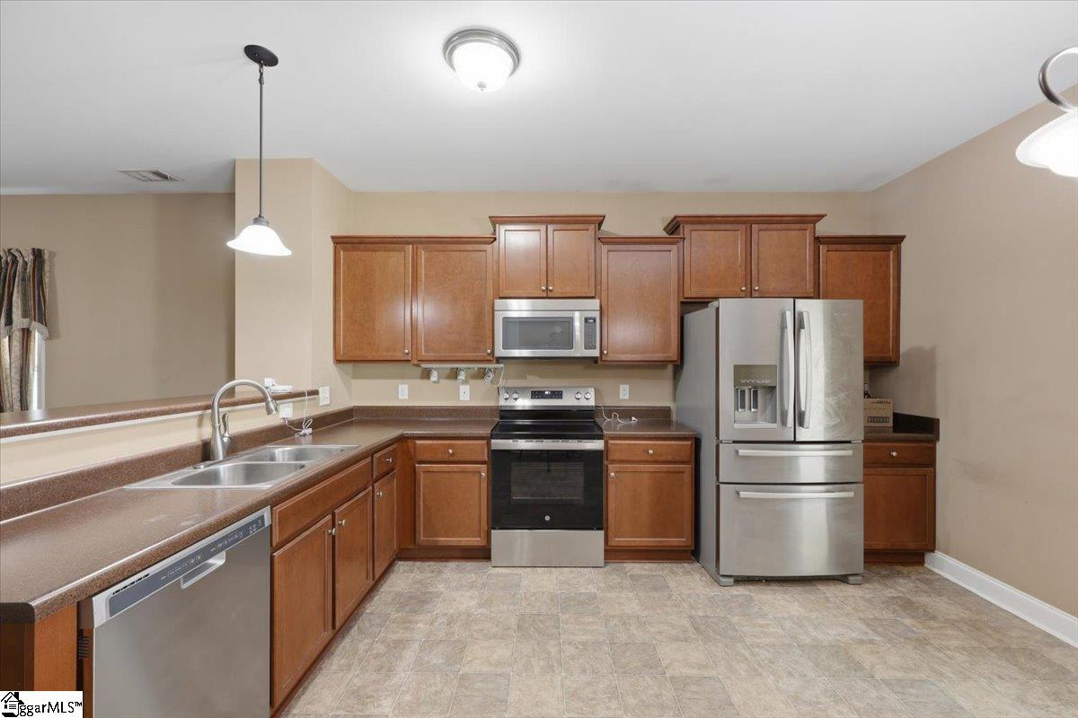 1035 Edenbrooke Circle Property Photo 13