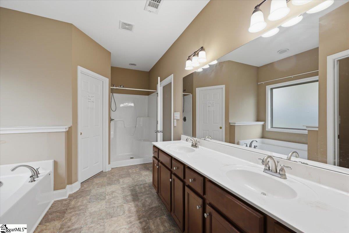 1035 Edenbrooke Circle Property Photo 28