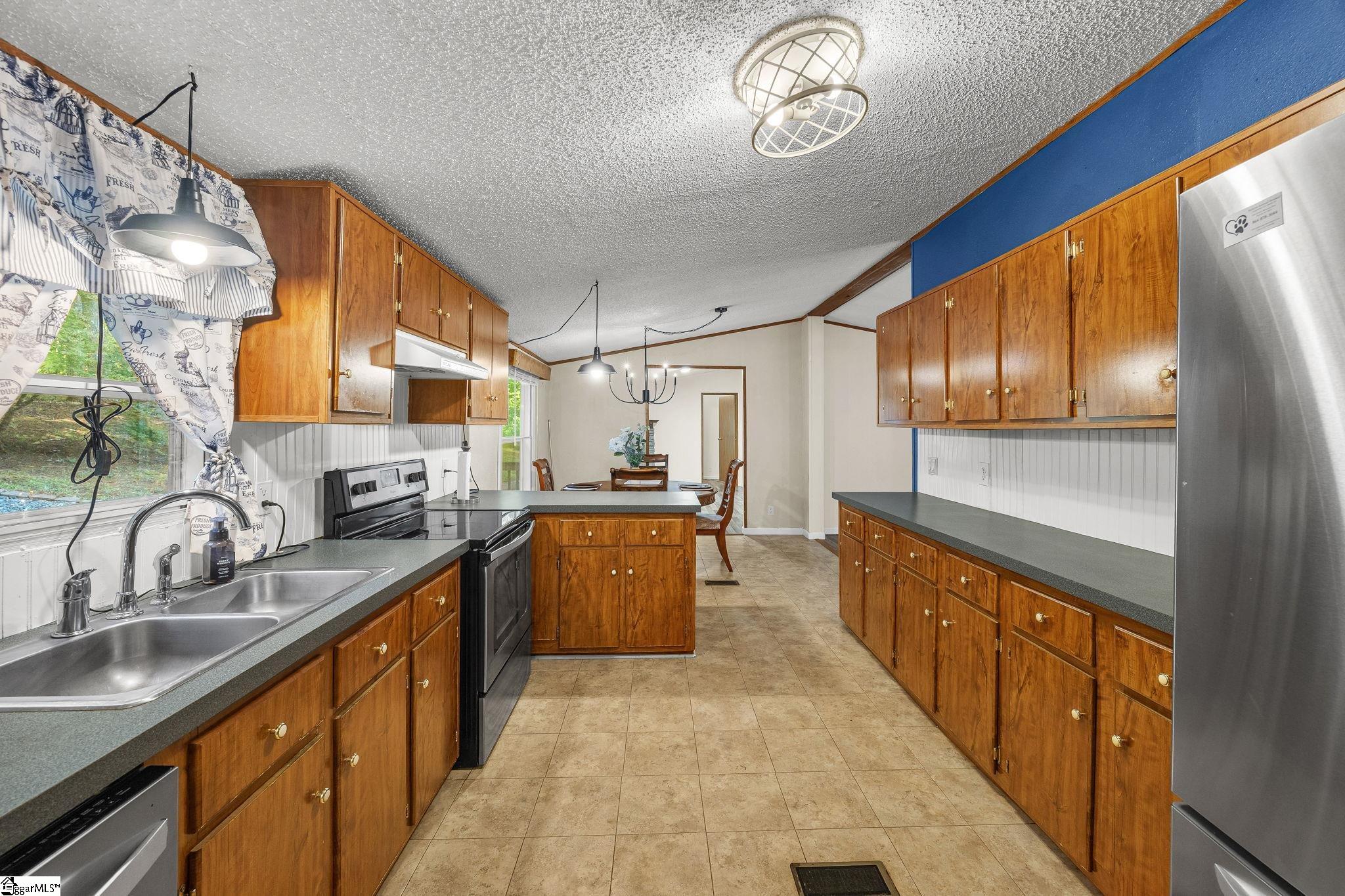 112 Possum Holler Drive Property Photo 4