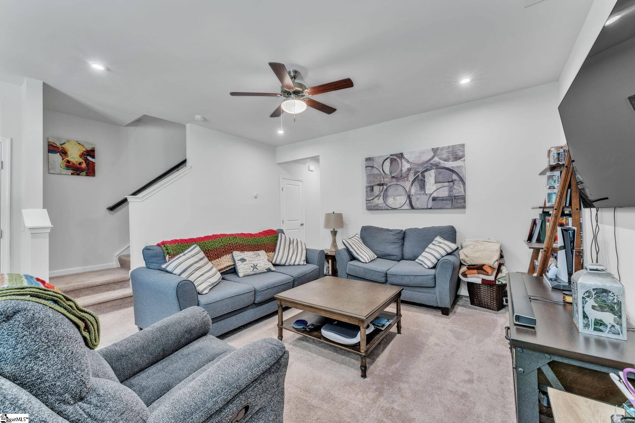 4 Willomere Way Property Photo 4