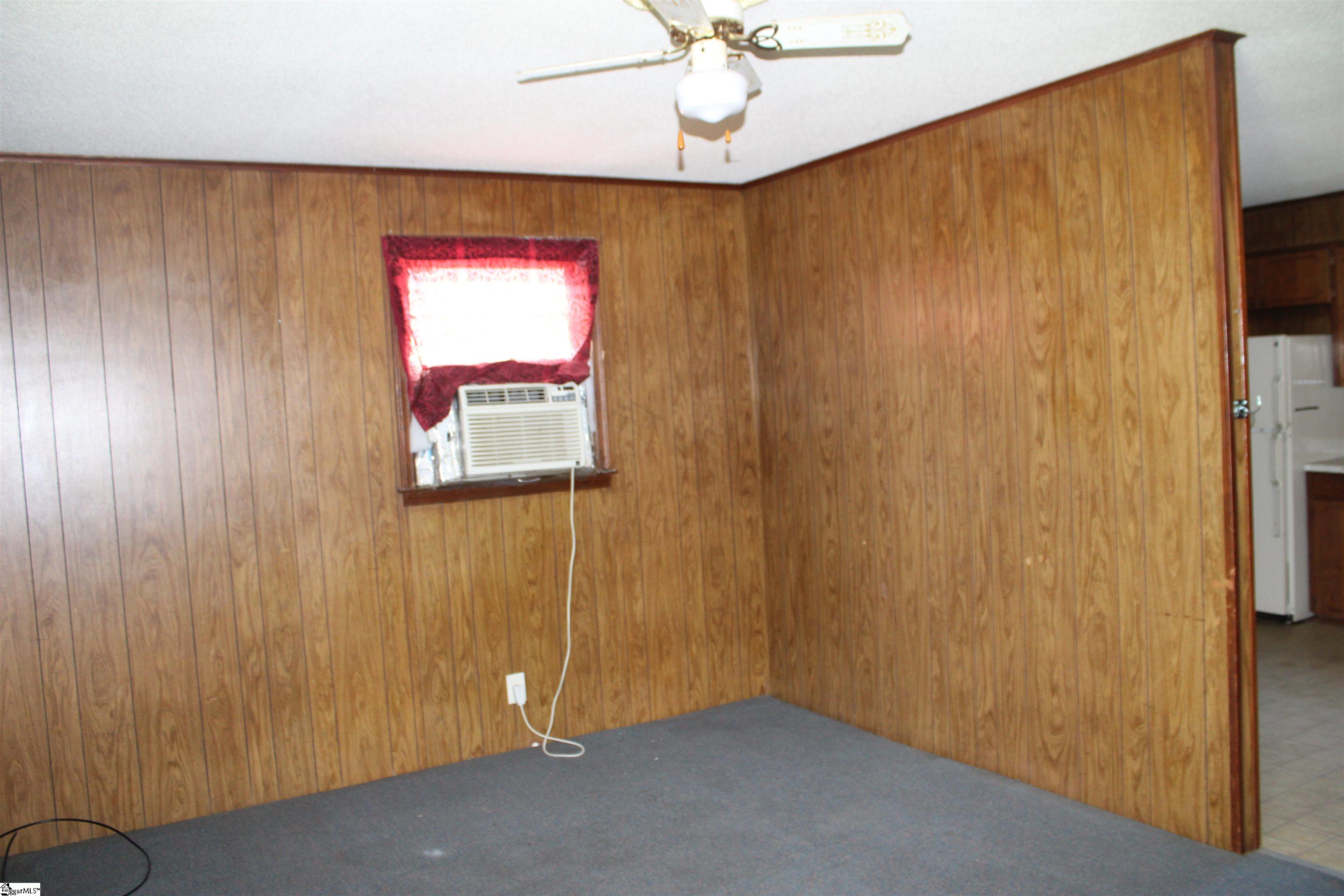621 Freddie Drive Property Photo 6
