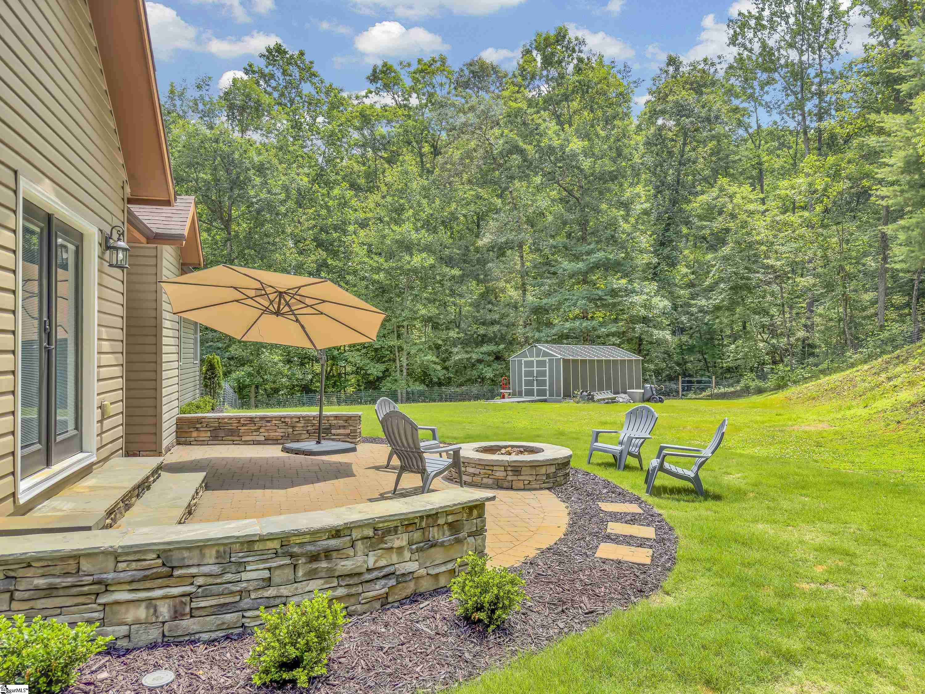 163 Healy Lane Property Photo 4