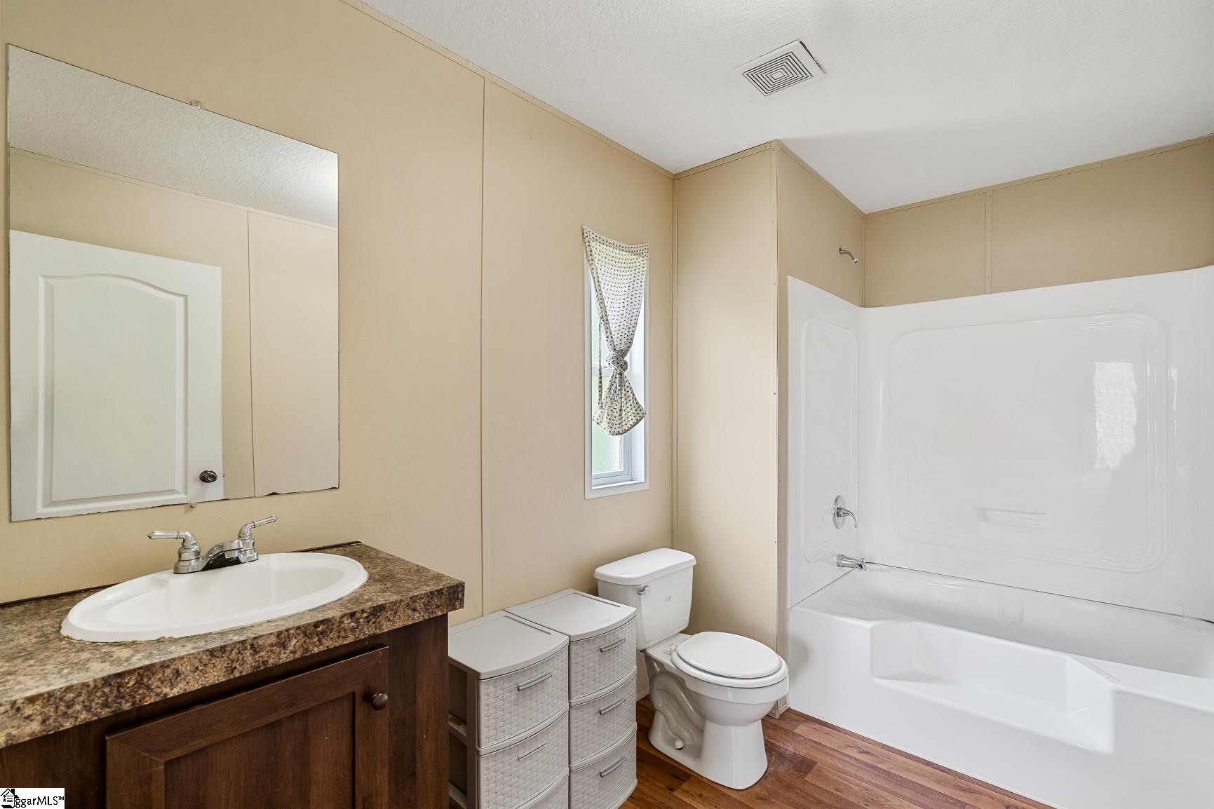 415 Jackson Circle Property Photo 13