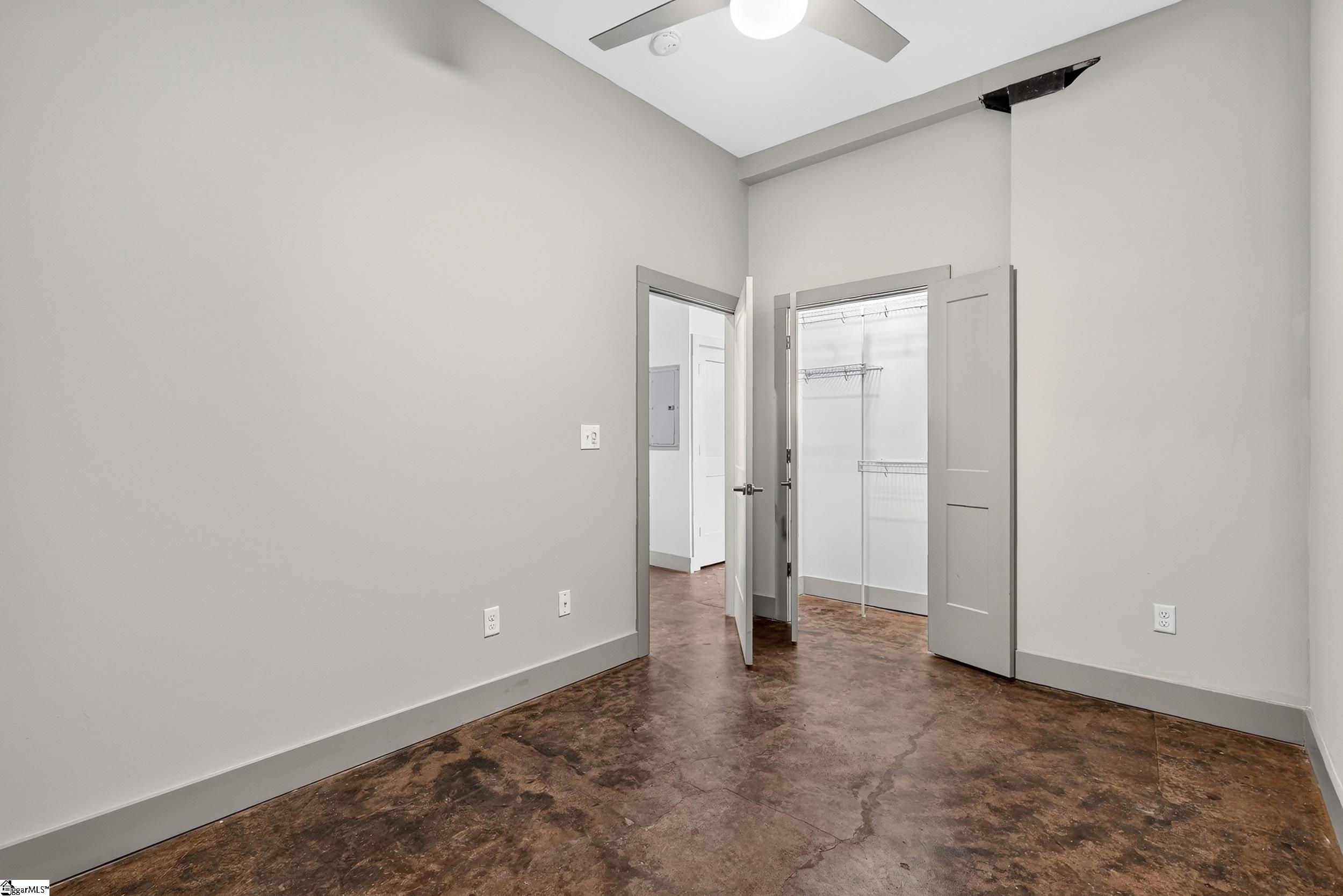 806 Green Avenue Property Photo 17