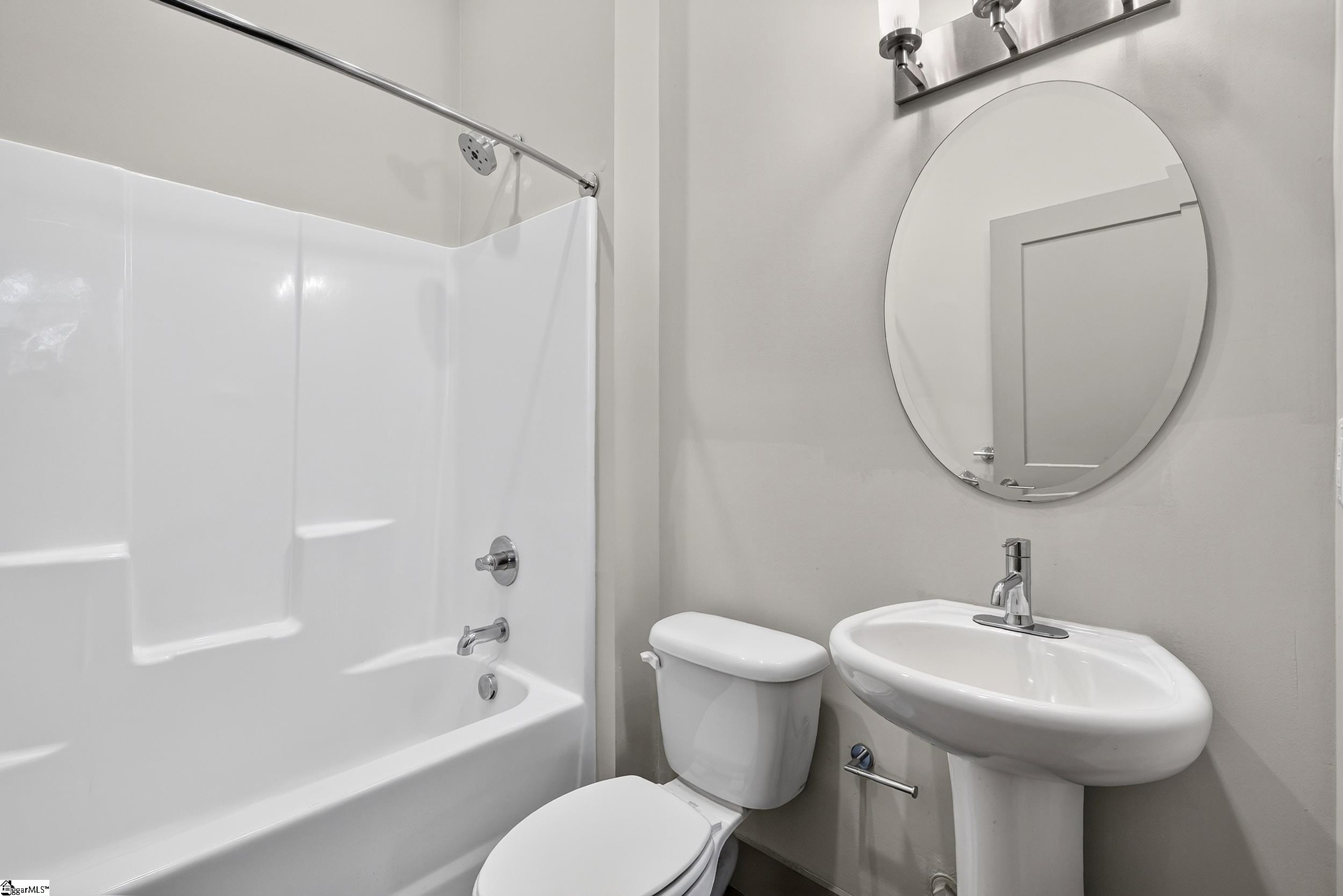 806 Green Avenue Property Photo 18